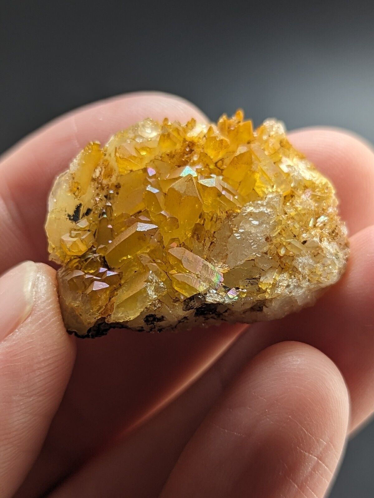 Unique Quartz Crystal Cluster - Garland County Arkansas w/ natural iridescence - Collectibles:Rocks Fossils &