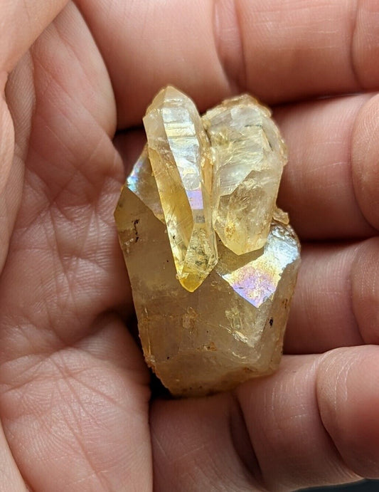 Unique Quartz Crystal Floater - Garland County Arkansas w/ natural iridescence - Collectibles:Rocks Fossils &