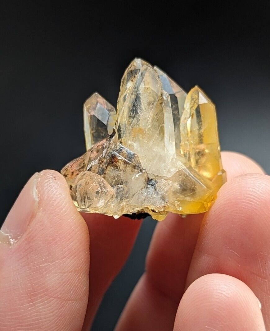 Unique Quartz Crystal Floater - Garland County Arkansas w/ natural iridescence - Collectibles:Rocks Fossils &