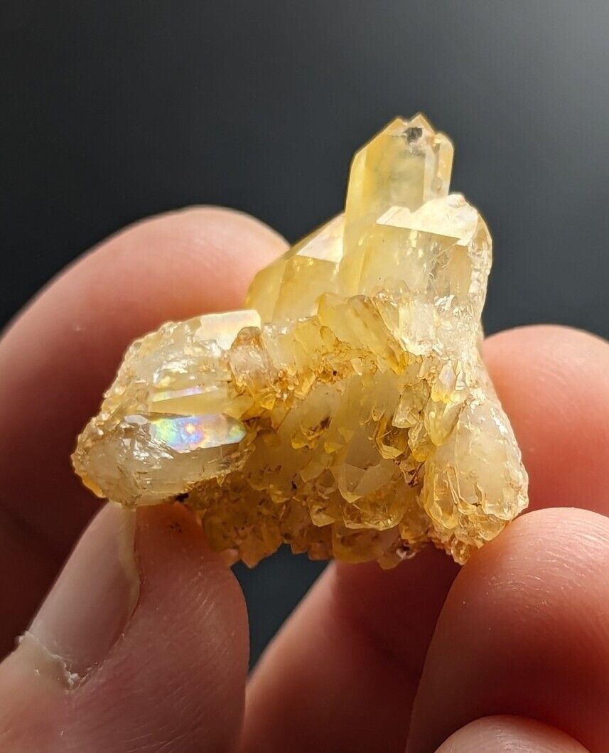 Unique Quartz Crystal Floater - Garland County Arkansas w/ natural iridescence - Collectibles:Rocks Fossils &