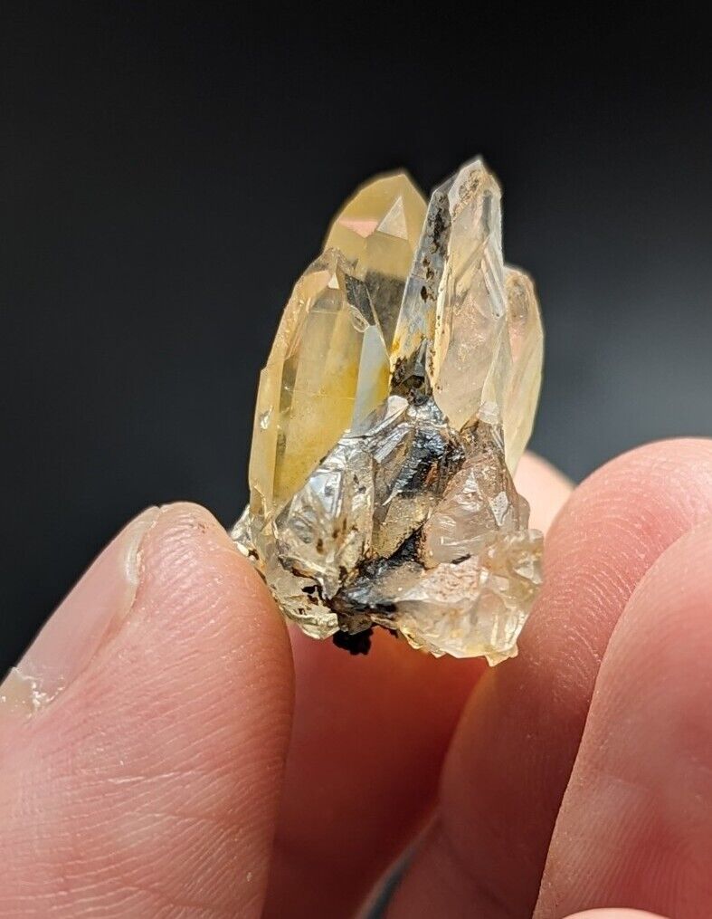 Unique Quartz Crystal Floater - Garland County Arkansas w/ natural iridescence - Collectibles:Rocks Fossils &