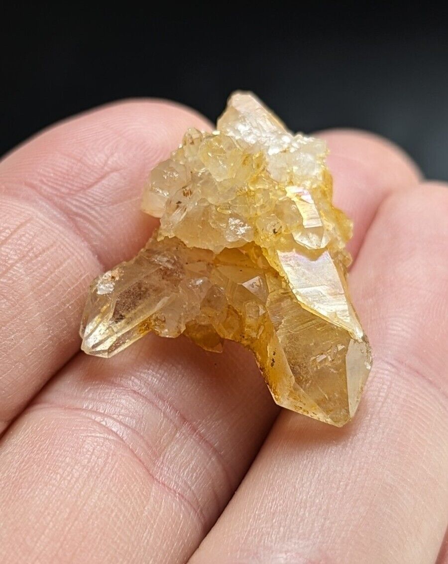 Unique Quartz Crystal Floater - Garland County Arkansas w/ natural iridescence - Collectibles:Rocks Fossils &