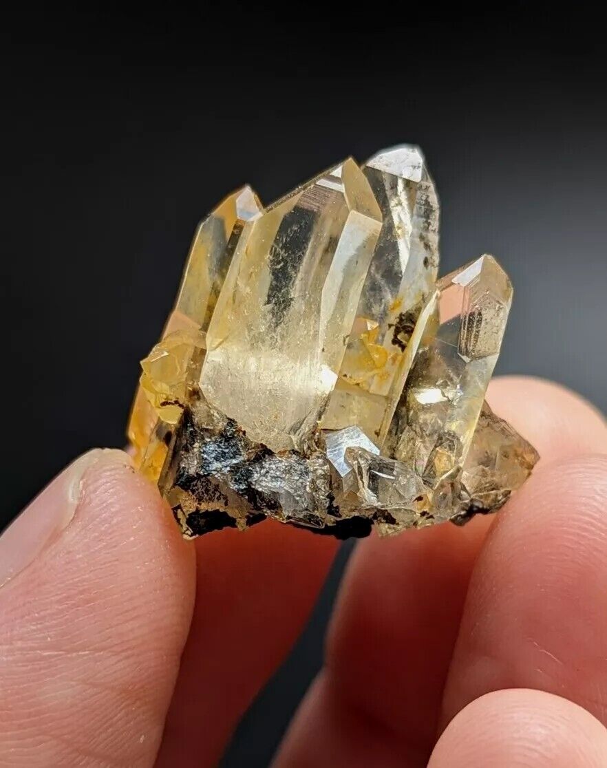 Unique Quartz Crystal Floater - Garland County Arkansas w/ natural iridescence - Collectibles:Rocks Fossils &