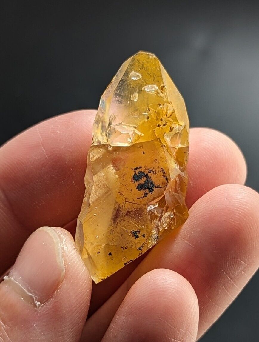 Unique Quartz Crystal Floater - Garland County Arkansas w/ natural iridescence - Collectibles:Rocks Fossils &