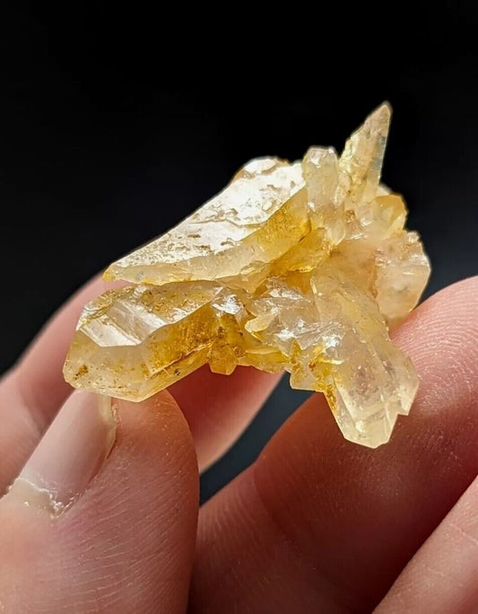 Unique Quartz Crystal Floater - Garland County Arkansas w/ natural iridescence - Collectibles:Rocks Fossils &