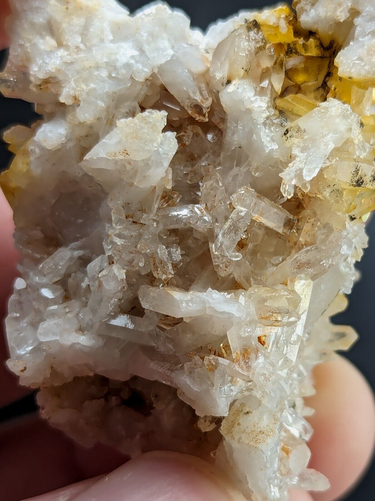 Unique Quartz Crystal Floater - Garland County Arkansas w/ natural iridescence - Collectibles:Rocks Fossils &