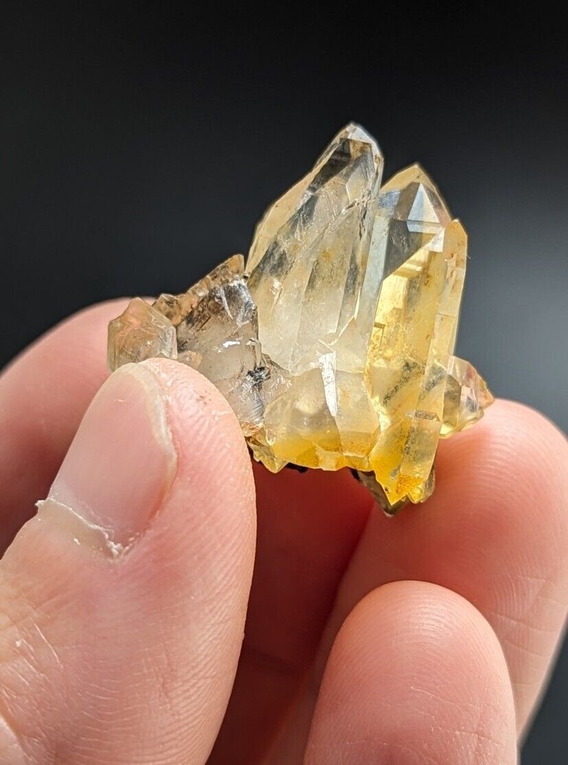 Unique Quartz Crystal Floater - Garland County Arkansas w/ natural iridescence - Collectibles:Rocks Fossils &