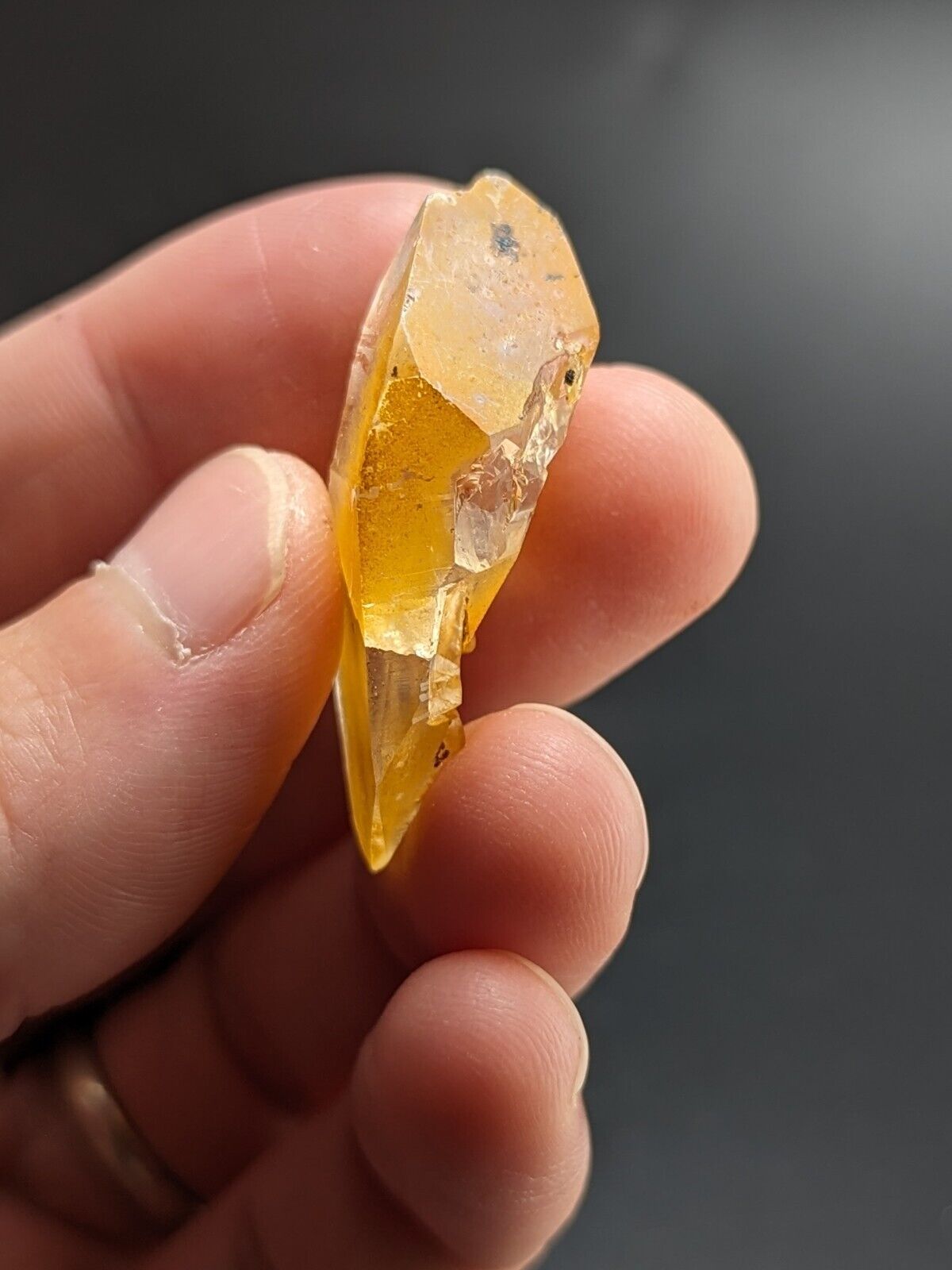Unique Quartz Crystal Floater - Garland County Arkansas w/ natural iridescence - Collectibles:Rocks Fossils &