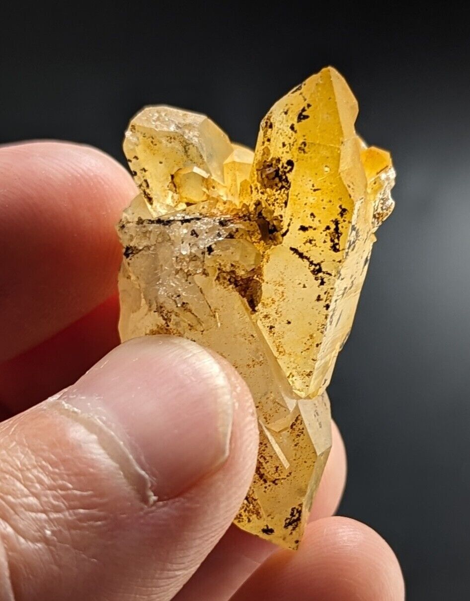 Unique Quartz Crystal Floater - Garland County Arkansas w/ natural iridescence - Collectibles:Rocks Fossils &