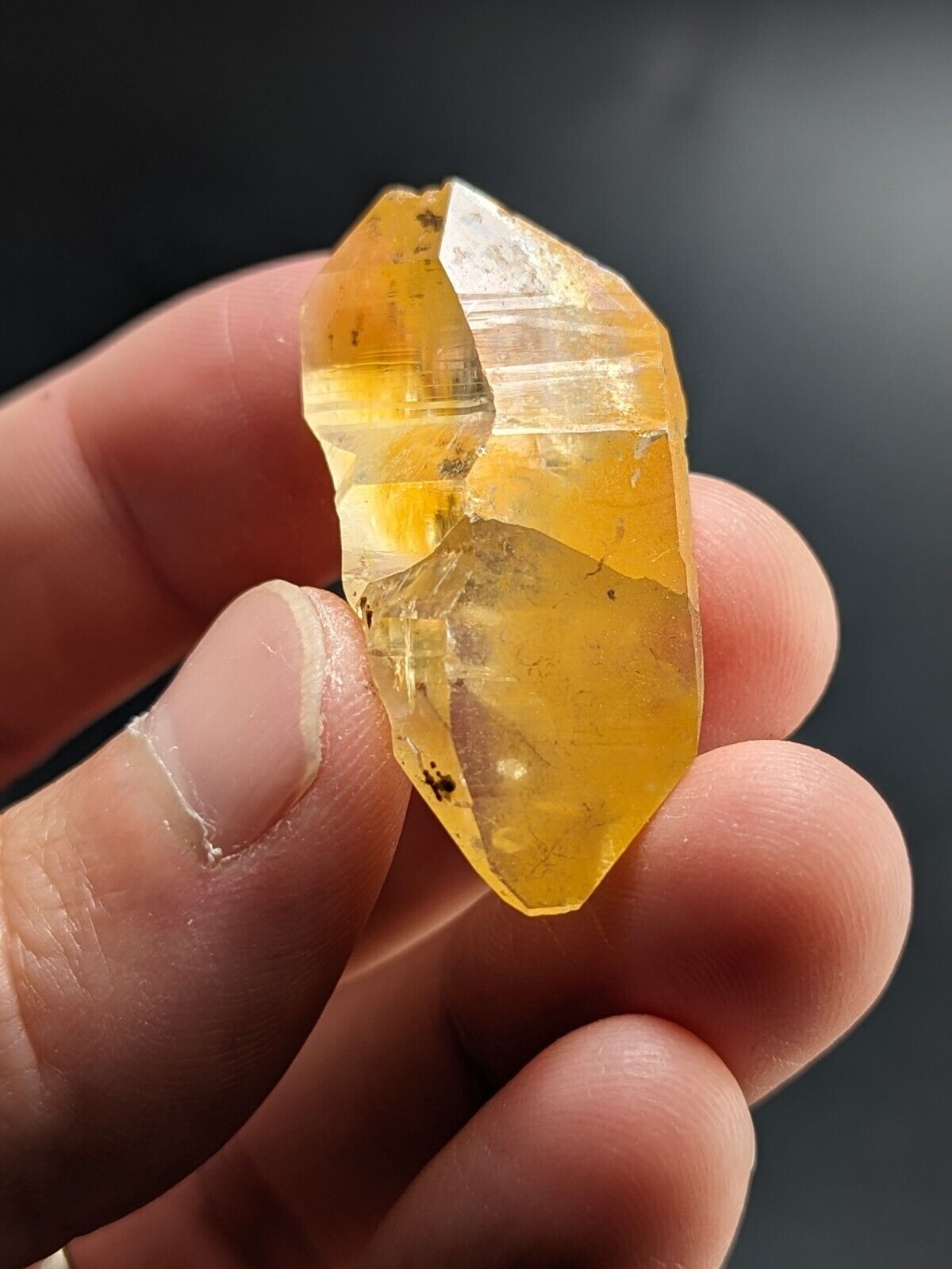 Unique Quartz Crystal Floater - Garland County Arkansas w/ natural iridescence - Collectibles:Rocks Fossils &