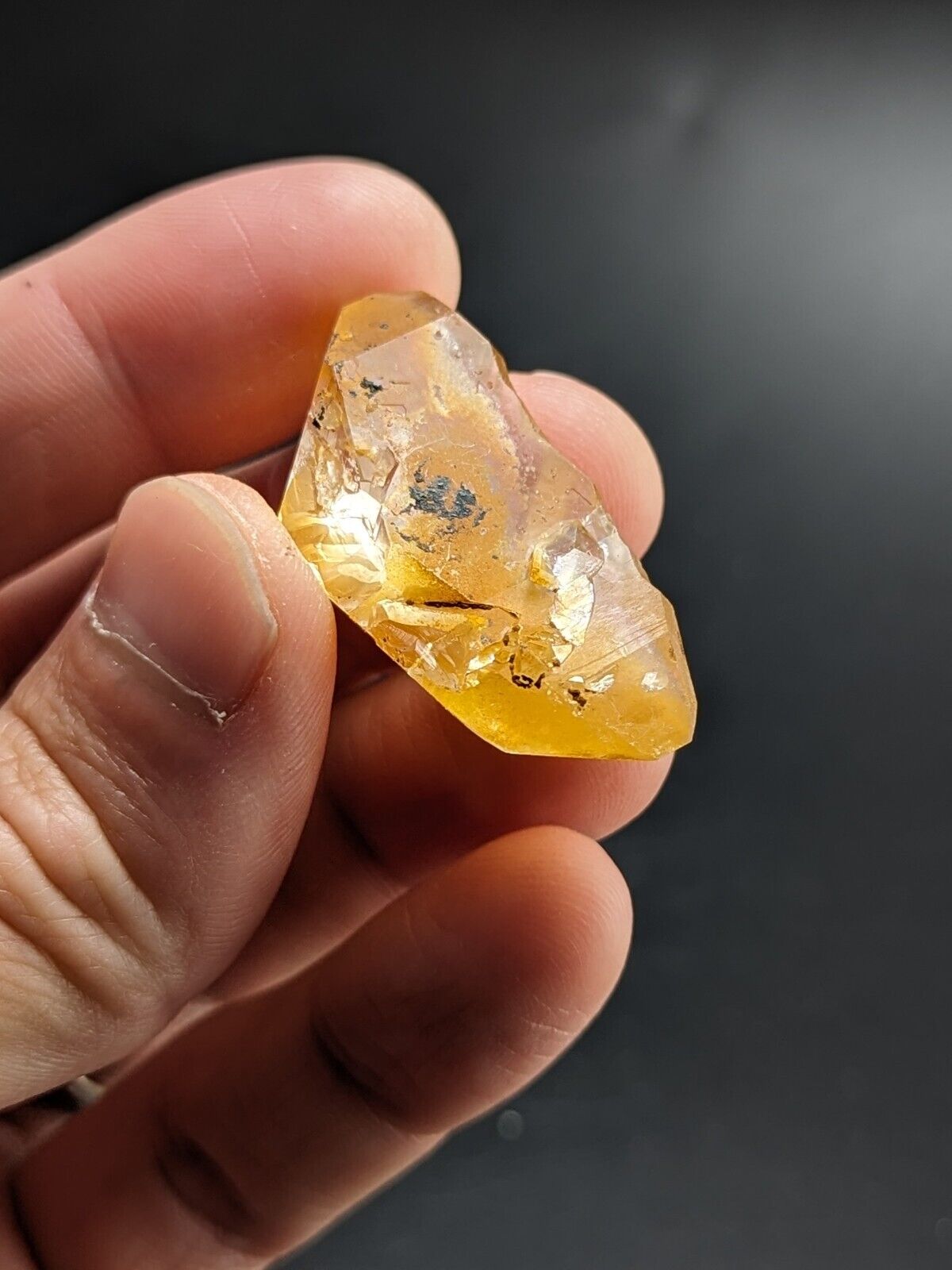 Unique Quartz Crystal Floater - Garland County Arkansas w/ natural iridescence - Collectibles:Rocks Fossils &