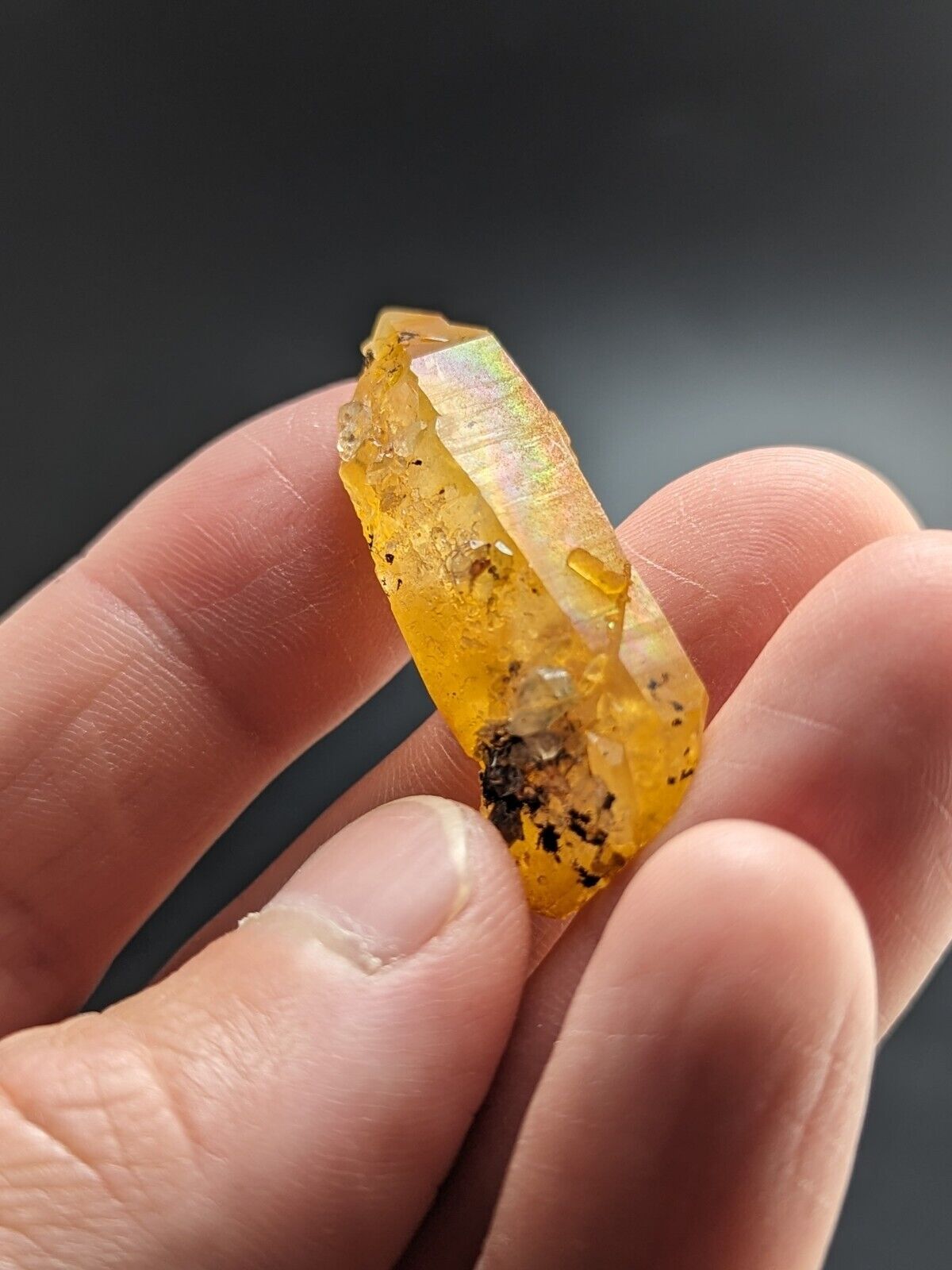 Unique Quartz Crystal Floater - Garland County Arkansas w/ natural iridescence - Collectibles:Rocks Fossils &
