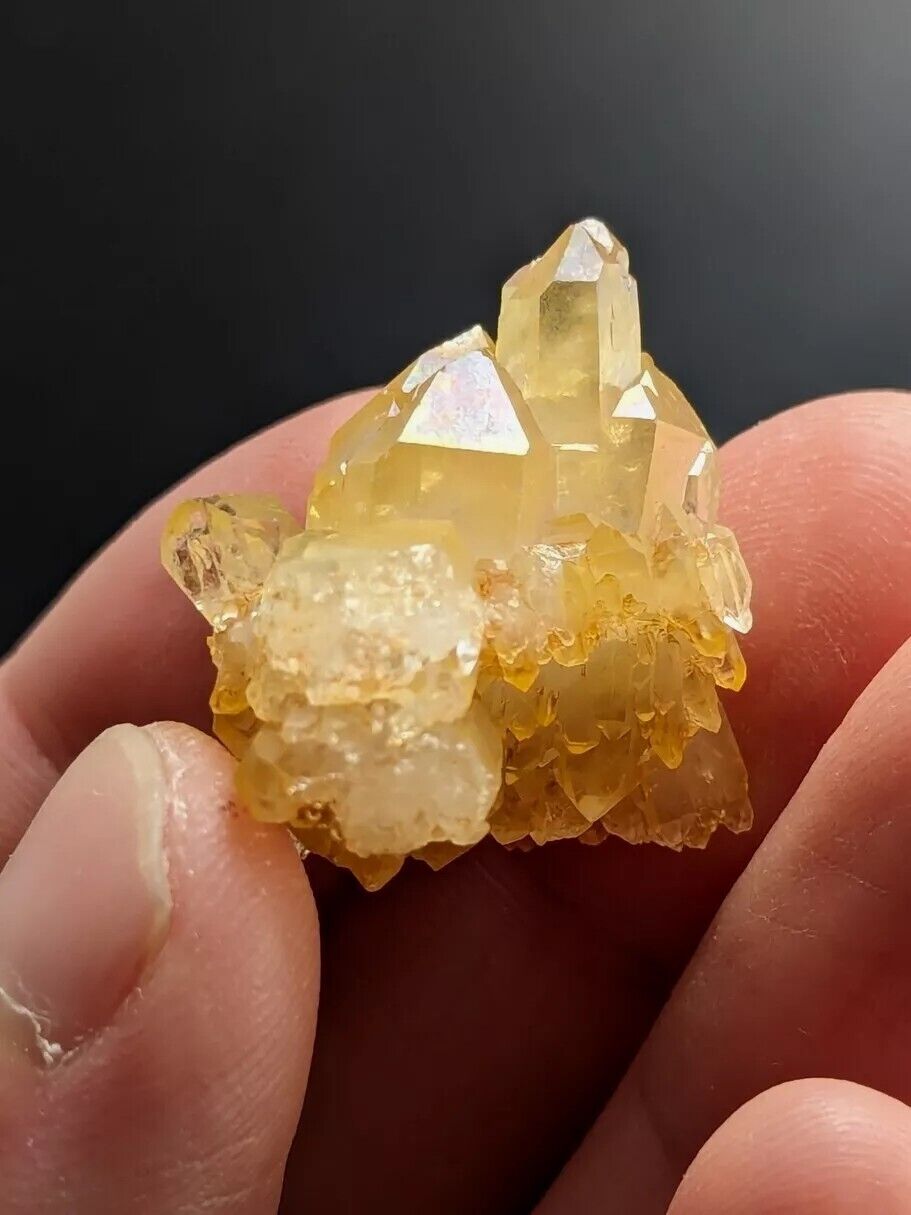 Unique Quartz Crystal Floater - Garland County Arkansas w/ natural iridescence - Collectibles:Rocks Fossils &