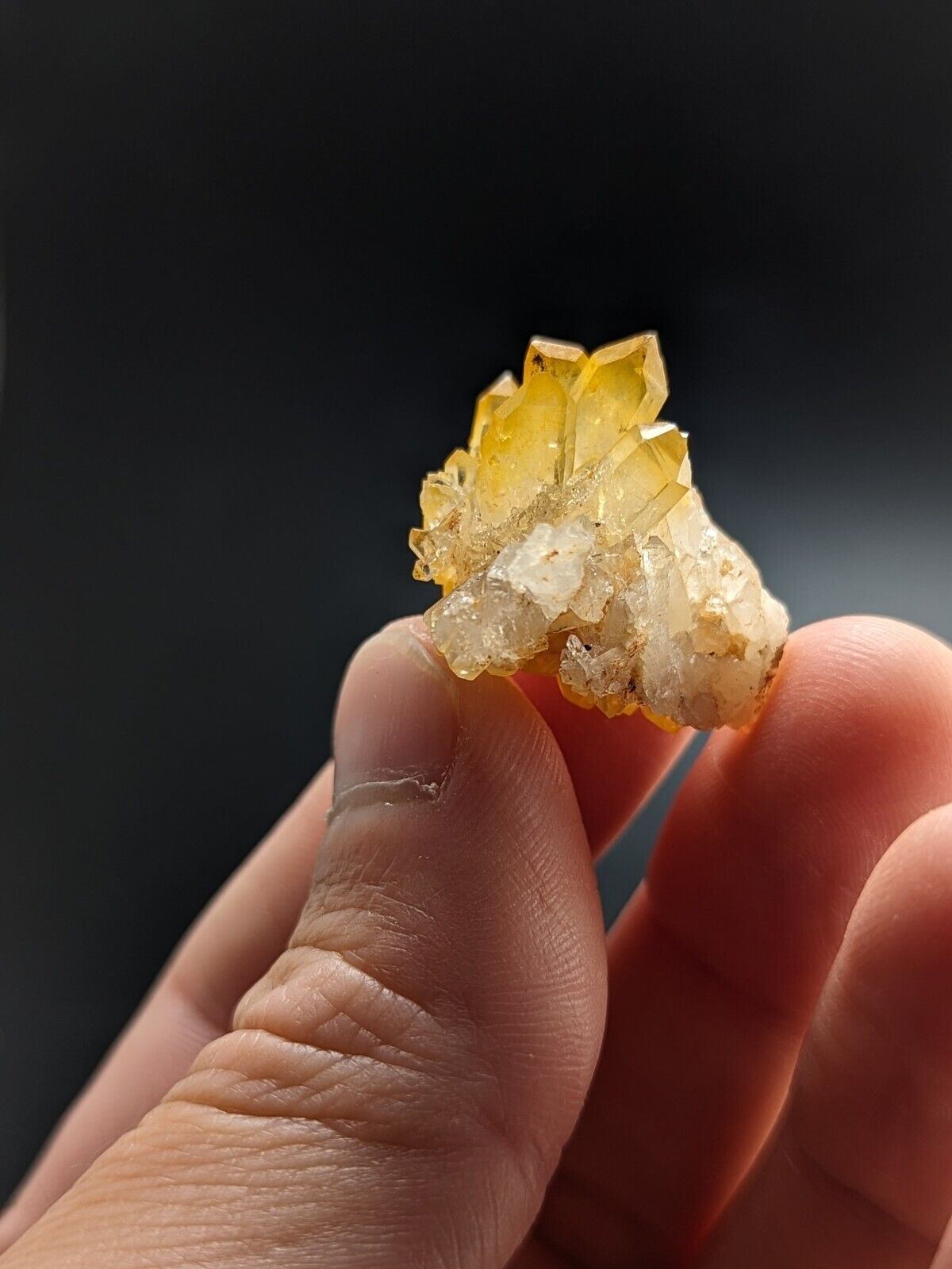 Unique Quartz Crystal Floater - Garland County Arkansas w/ natural iridescence - Collectibles:Rocks Fossils &