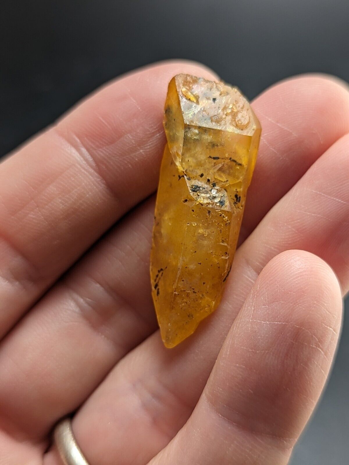 Unique Quartz Crystal Floater - Garland County Arkansas w/ natural iridescence - Collectibles:Rocks Fossils &