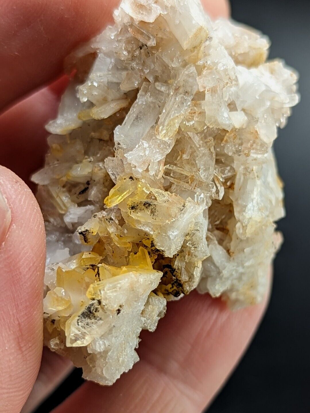 Unique Quartz Crystal Floater - Garland County Arkansas w/ natural iridescence - Collectibles:Rocks Fossils &
