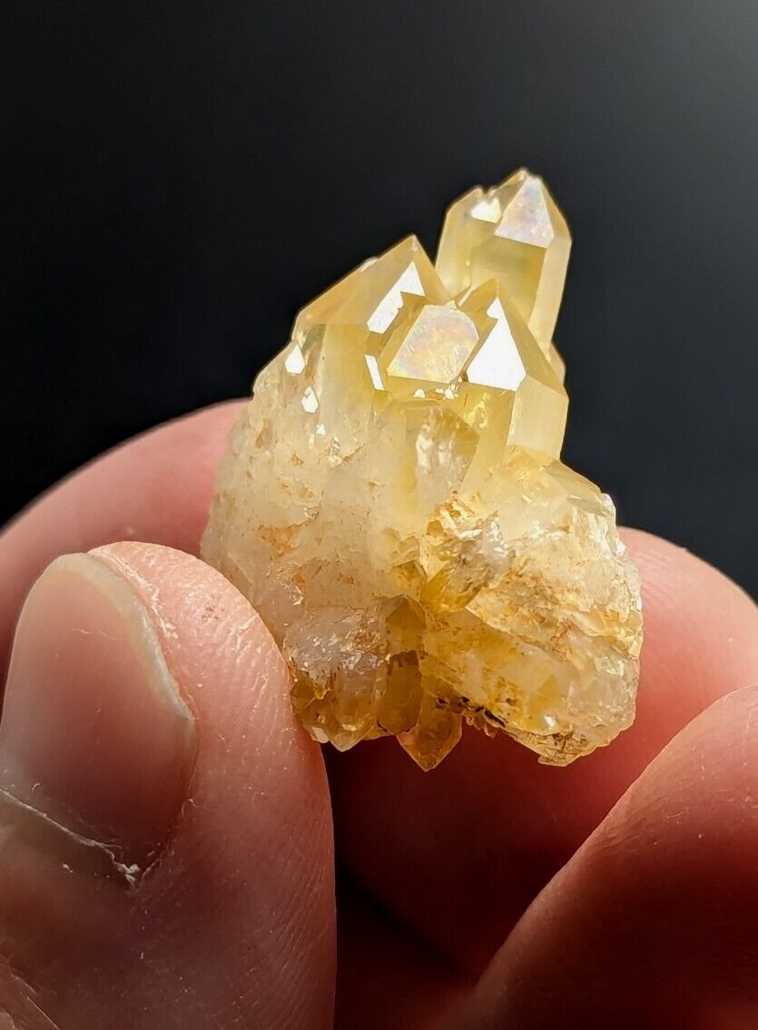 Unique Quartz Crystal Floater - Garland County Arkansas w/ natural iridescence - Collectibles:Rocks Fossils &
