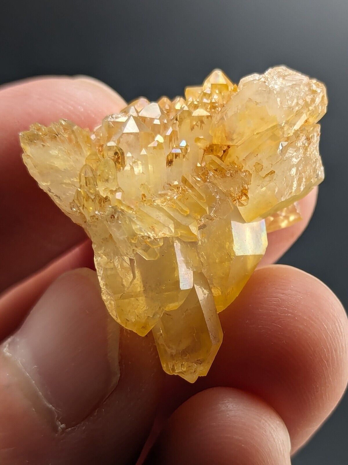 Unique Quartz Crystal Floater - Garland County Arkansas w/ natural iridescence - Collectibles:Rocks Fossils &