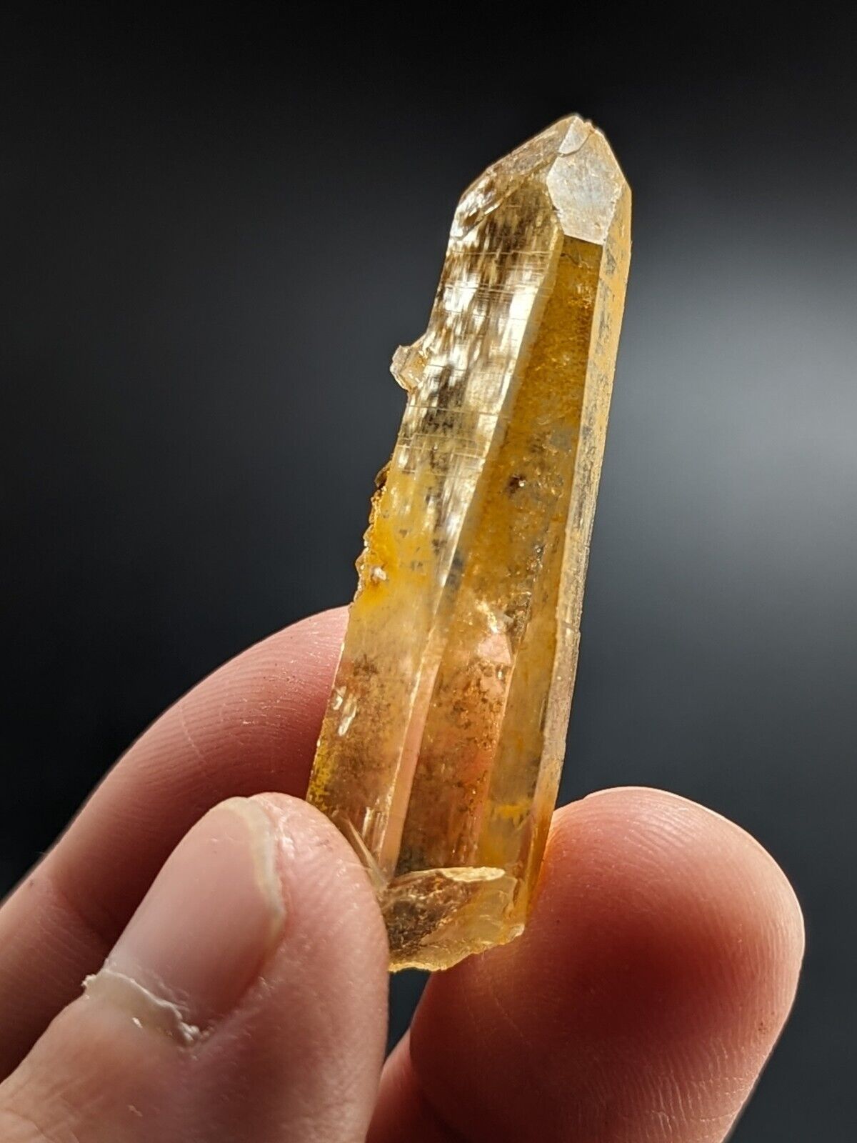 Unique Quartz Crystal Point - Garland County Arkansas w/ natural iridescence - Collectibles:Rocks Fossils &