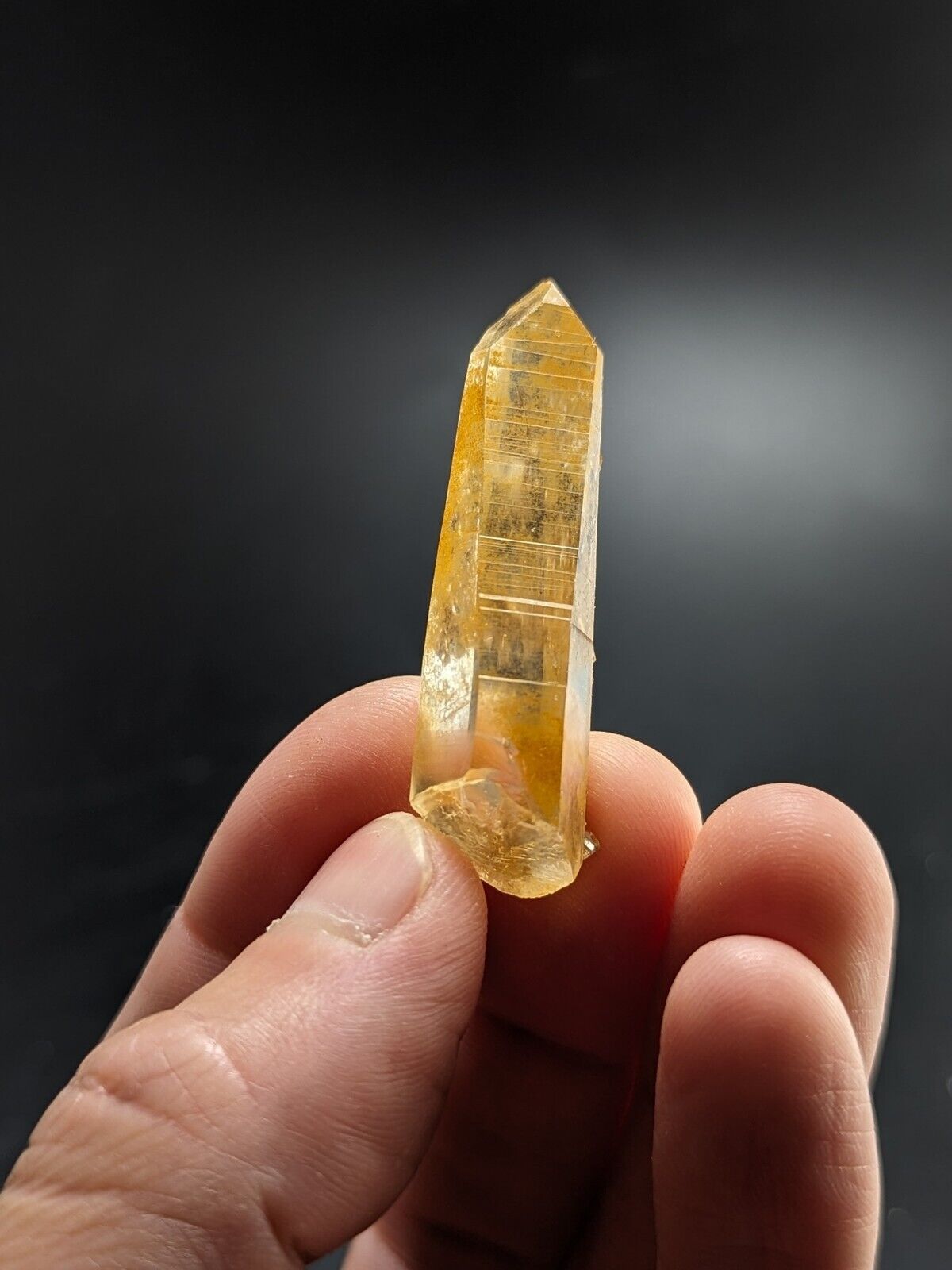 Unique Quartz Crystal Point - Garland County Arkansas w/ natural iridescence - Collectibles:Rocks Fossils &