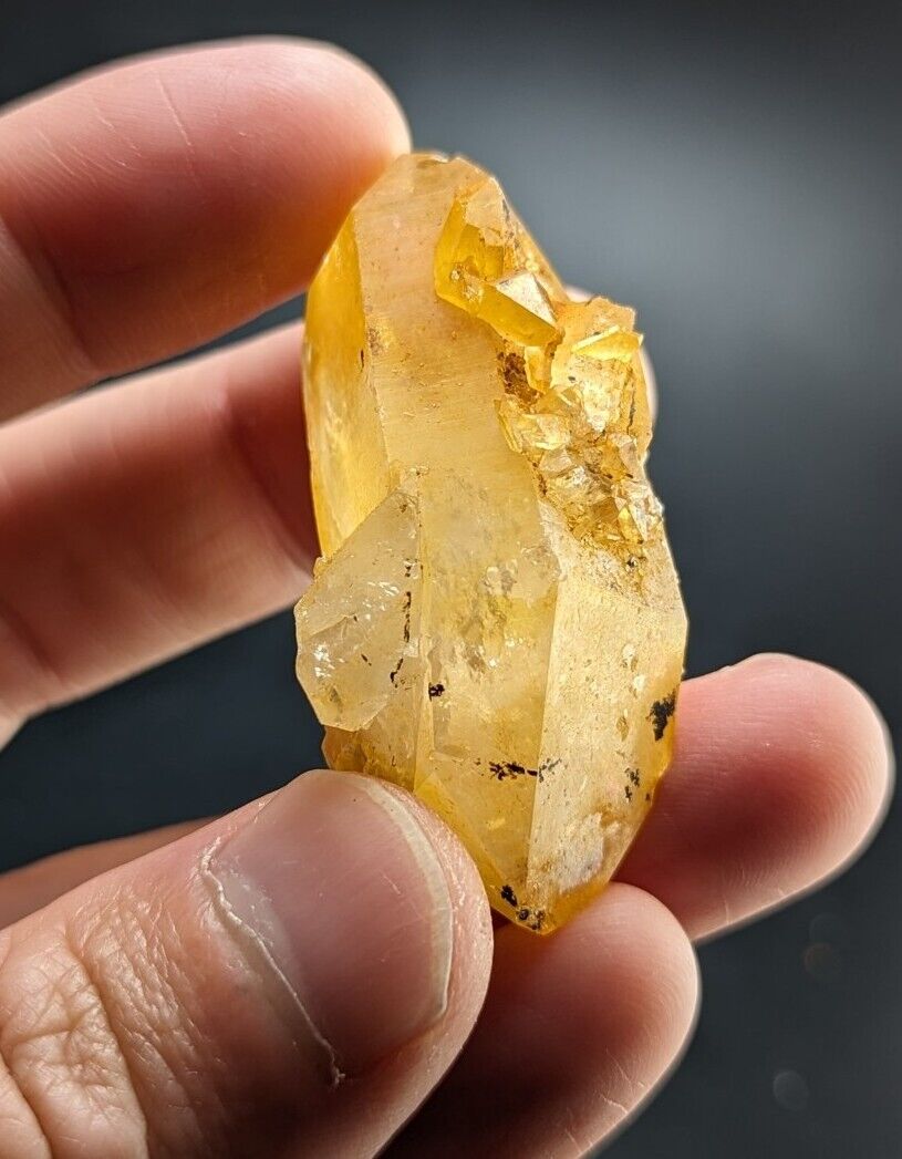Unique Quartz Crystal Point - Garland County Arkansas w/ natural iridescence - Collectibles:Rocks Fossils &