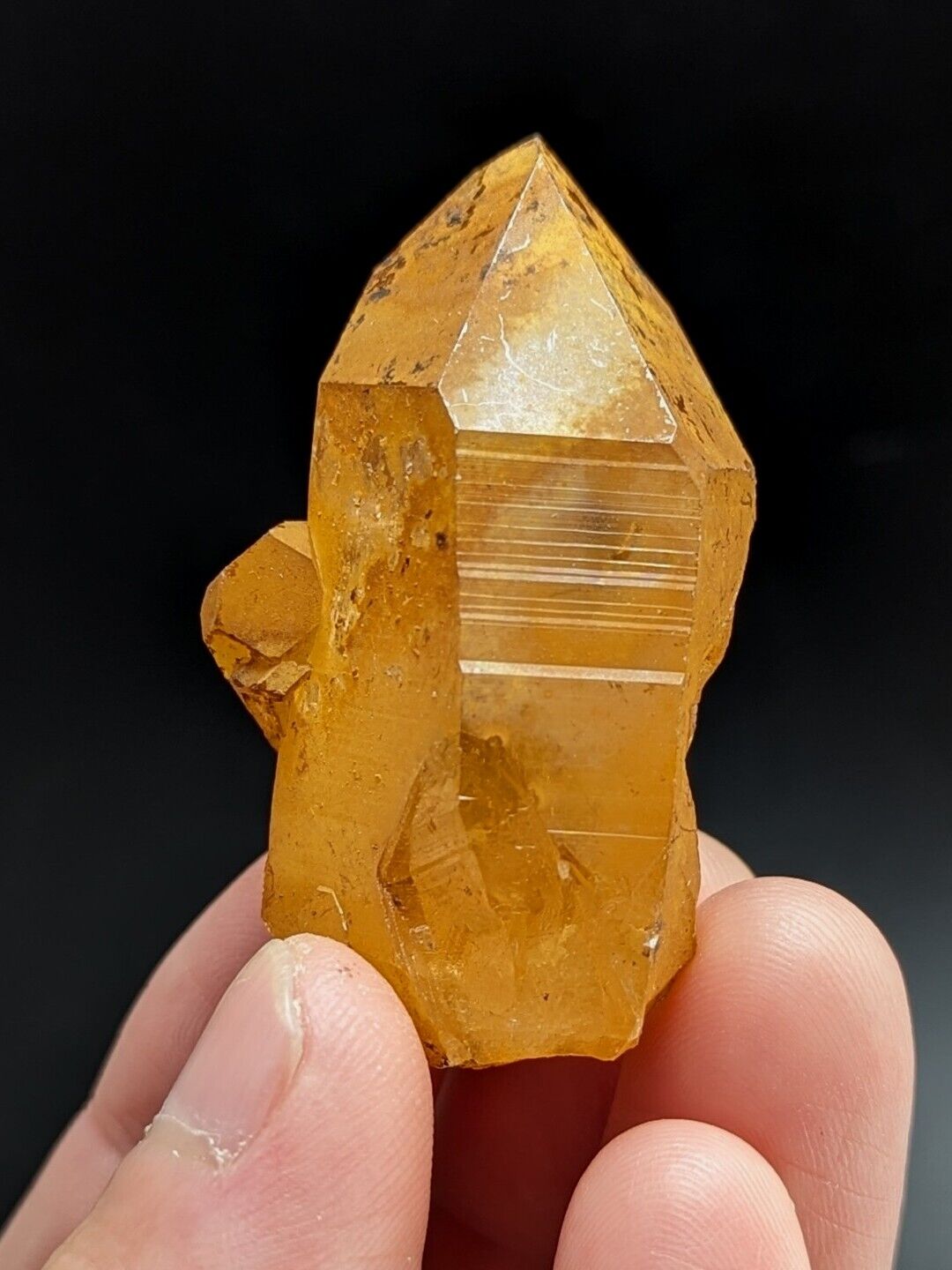 Unique Quartz Crystal Point - Garland County Arkansas w/ natural iridescence - Collectibles:Rocks Fossils &