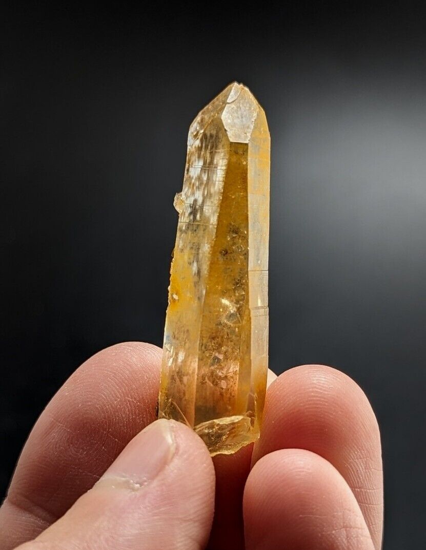 Unique Quartz Crystal Point - Garland County Arkansas w/ natural iridescence - Collectibles:Rocks Fossils &