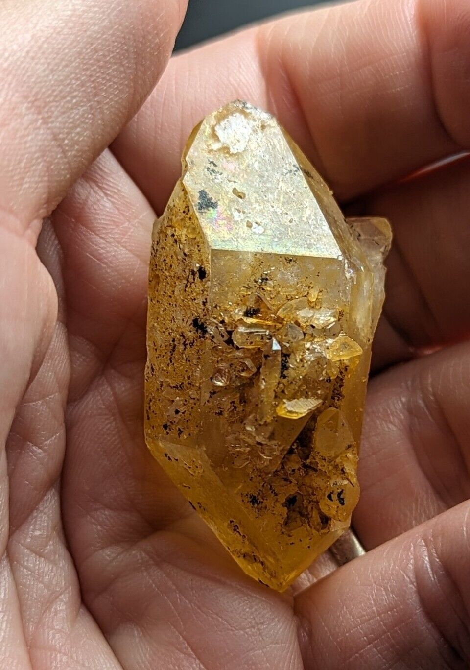 Unique Quartz Crystal Point - Garland County Arkansas w/ natural iridescence - Collectibles:Rocks Fossils &
