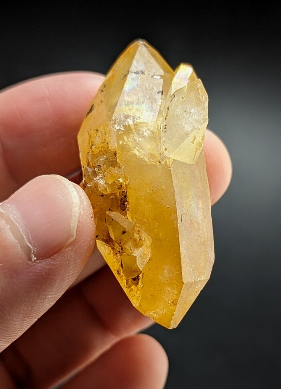 Unique Quartz Crystal Point - Garland County Arkansas w/ natural iridescence - Collectibles:Rocks Fossils &