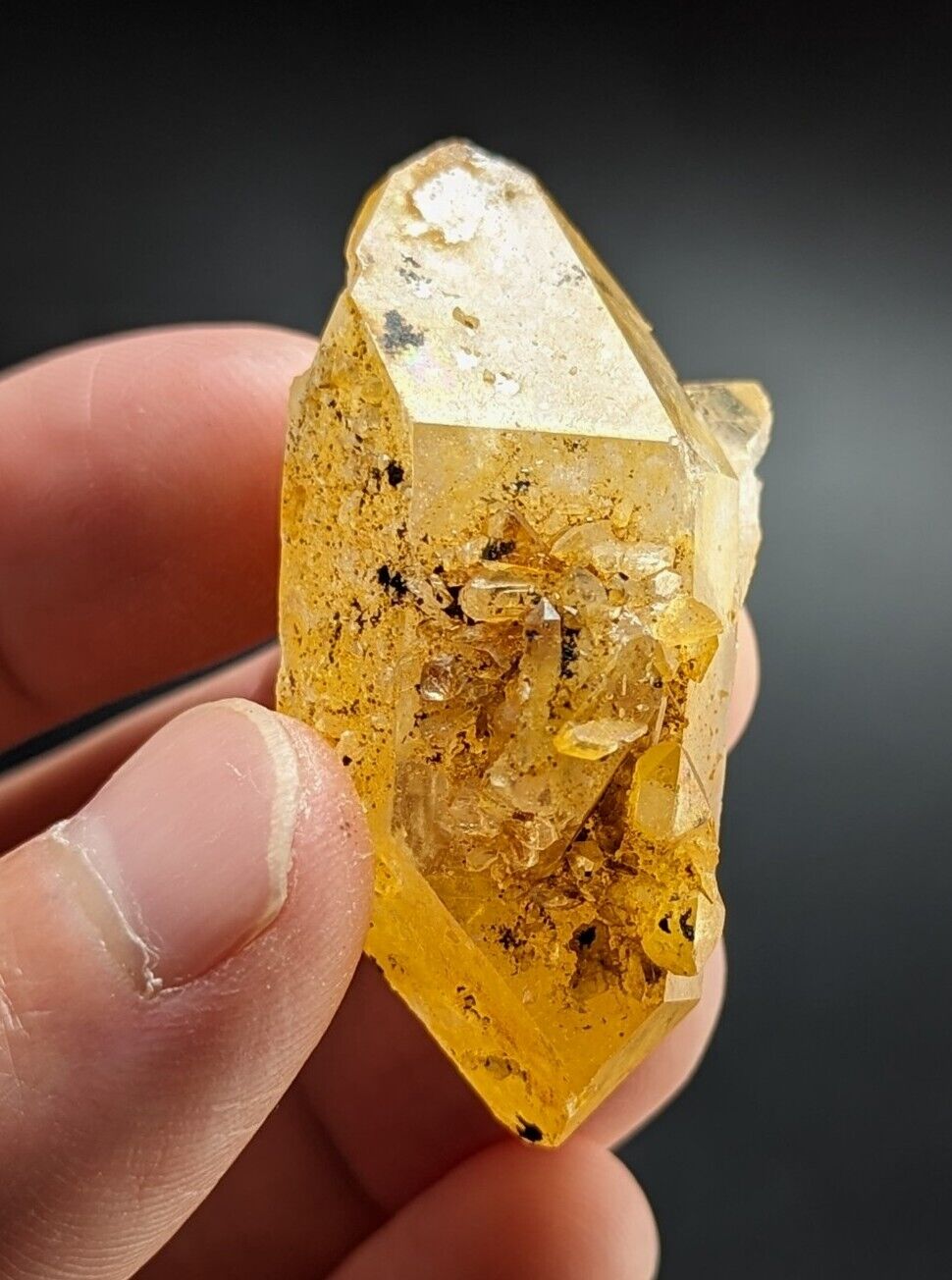Unique Quartz Crystal Point - Garland County Arkansas w/ natural iridescence - Collectibles:Rocks Fossils &