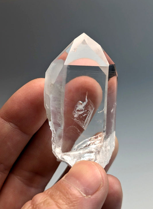 Unique quartz crystal point from arkansas with clear faceted quartz and rough natural base old stock a+ quality