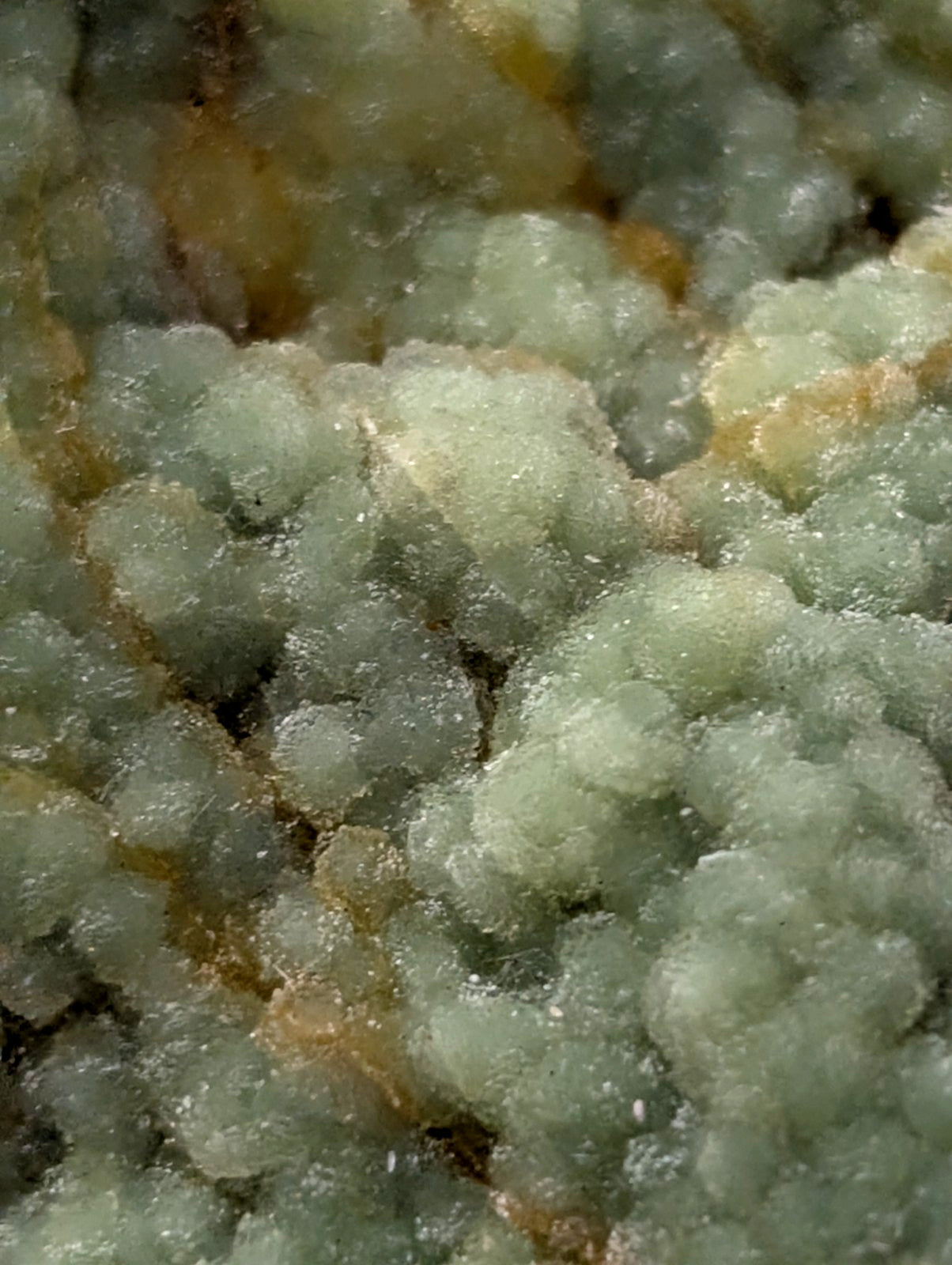 Unique wavellite cluster with translucent pale green and yellowish rough bubbly mineral crystals from Arkansas usa