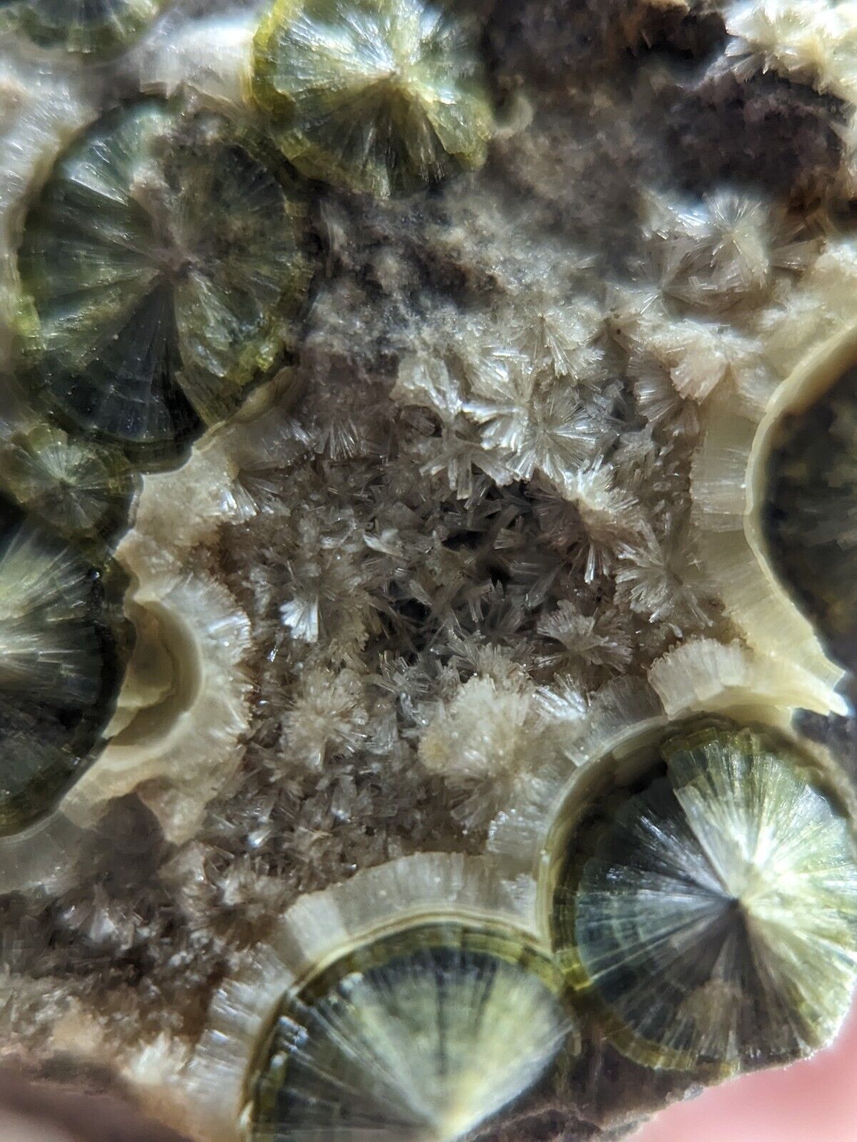 UV Reactive Wavellite -Old Stock - Mauldin Mountain Arkansas Amazing Eye Forms - Collectibles:Rocks Fossils &