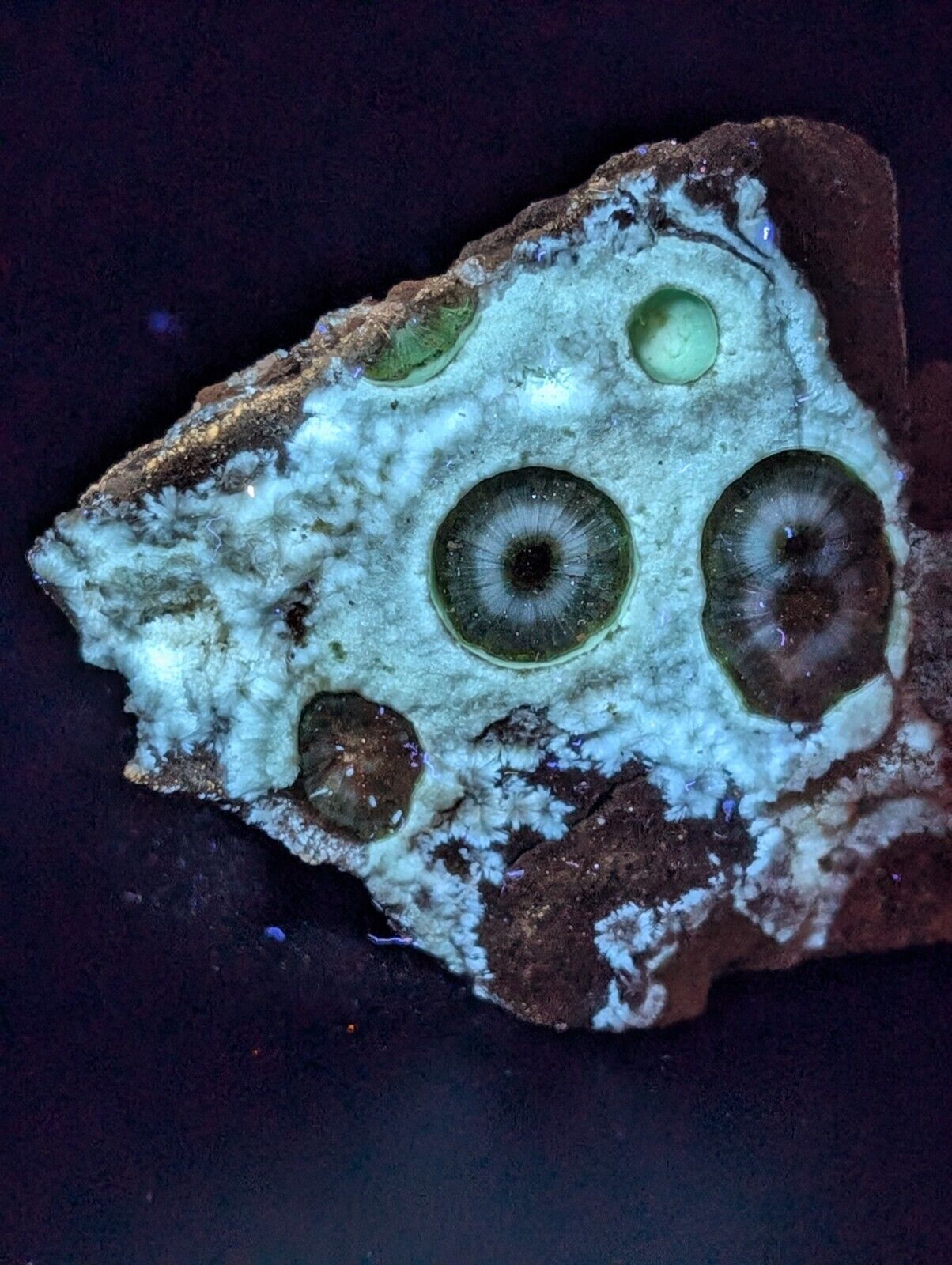 UV Reactive Wavellite -Old Stock - Mauldin Mountain Arkansas Amazing Eye Forms - Collectibles:Rocks Fossils &