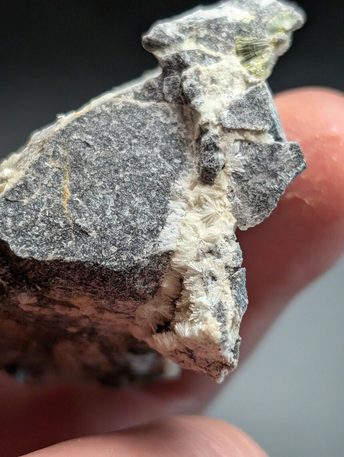 UV Reactive Wavellite -Old Stock - Mauldin Mountain Arkansas Amazing Eye Forms - Collectibles:Rocks Fossils &