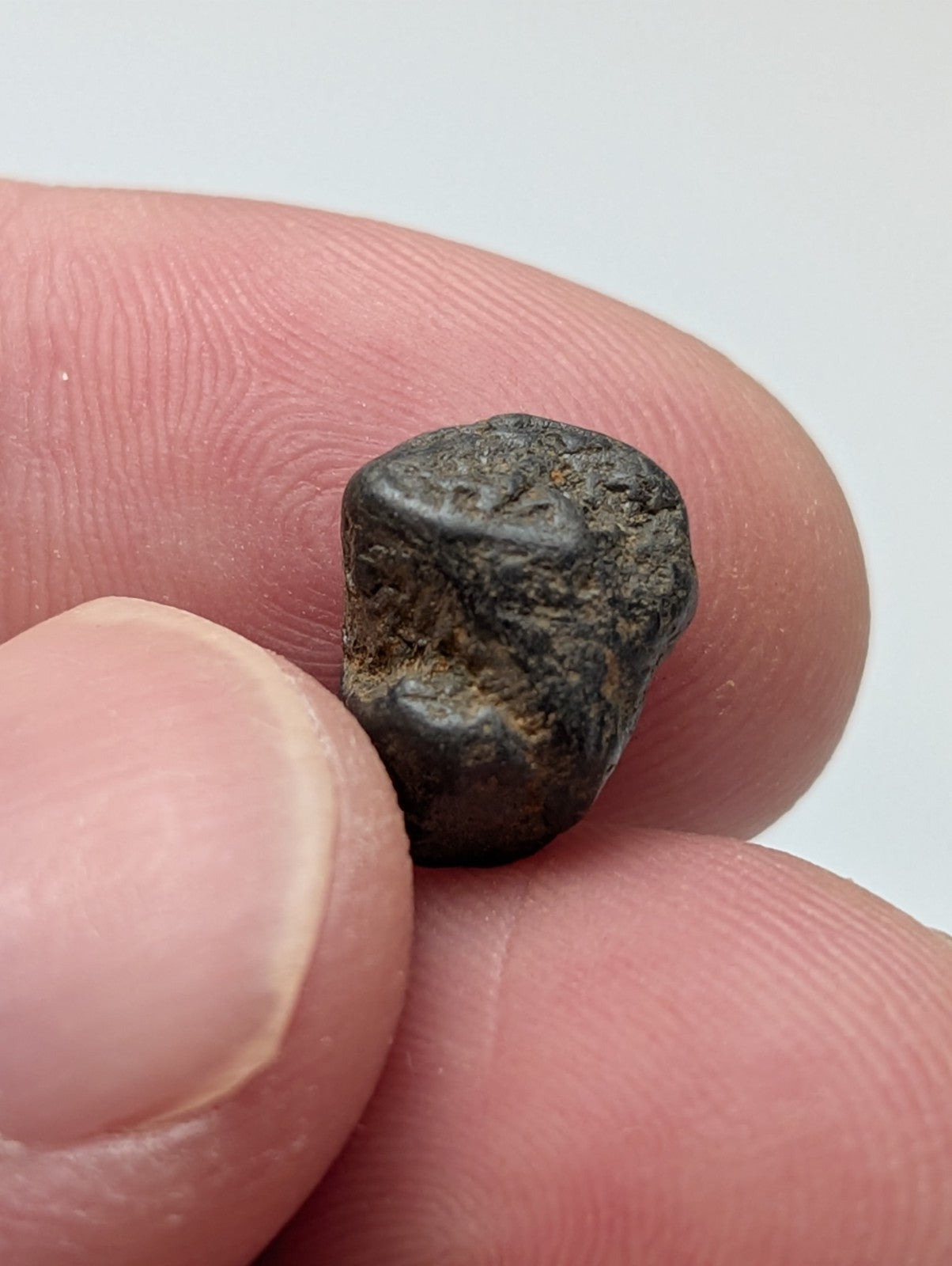 Very rare dark irregular placer rutile meteorite fragment with rough textured surface from magnet cove arkansas set of 25