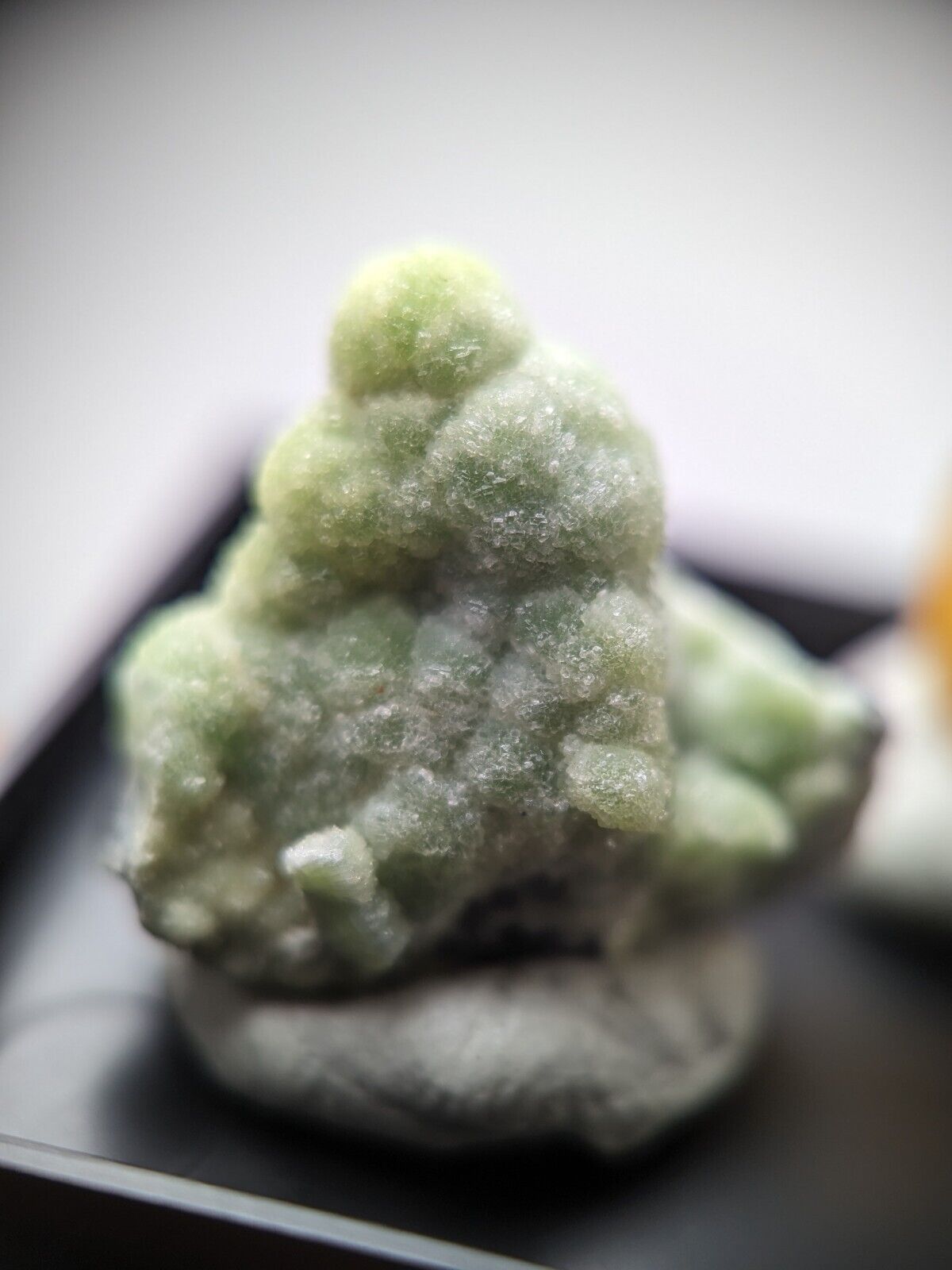 Wavellite + Quartz + Brookite Cluster - Set of 3 w/ case - Old Stock - Arkansas - Collectibles:Rocks Fossils &