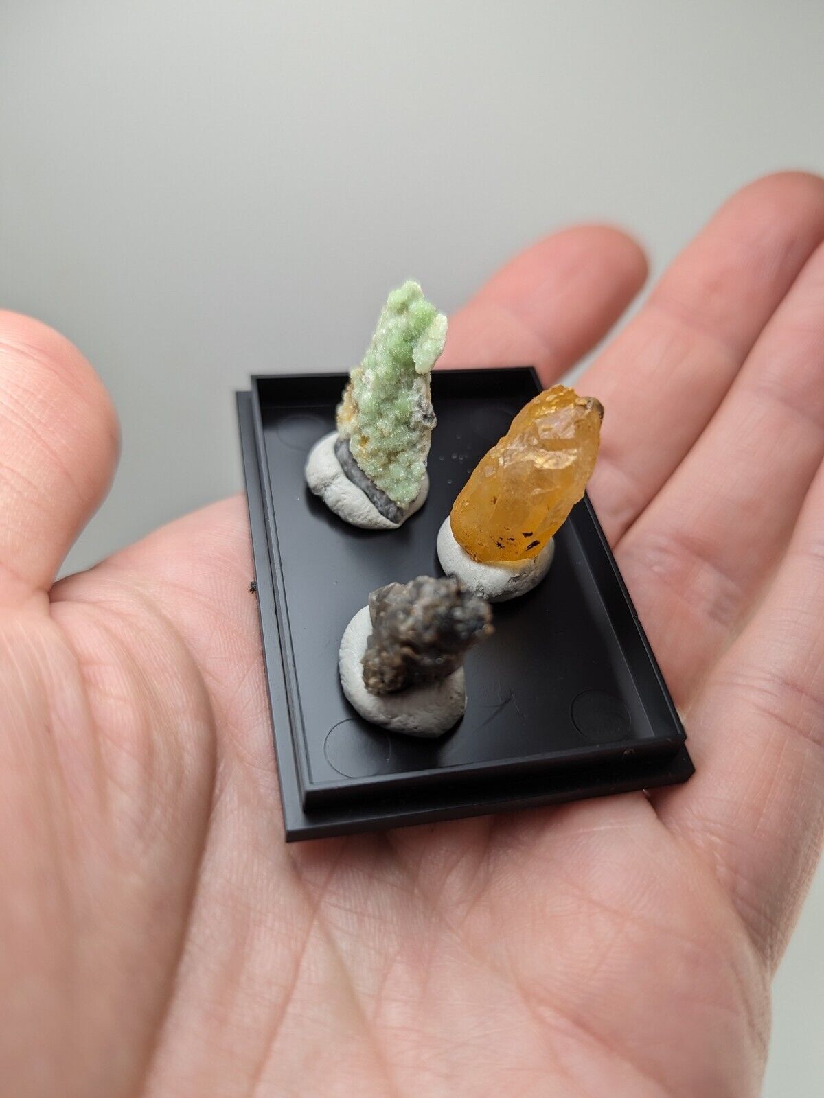 Wavellite + Quartz + Brookite Cluster - Set of 3 w/ case - Old Stock - Arkansas - Collectibles:Rocks Fossils &