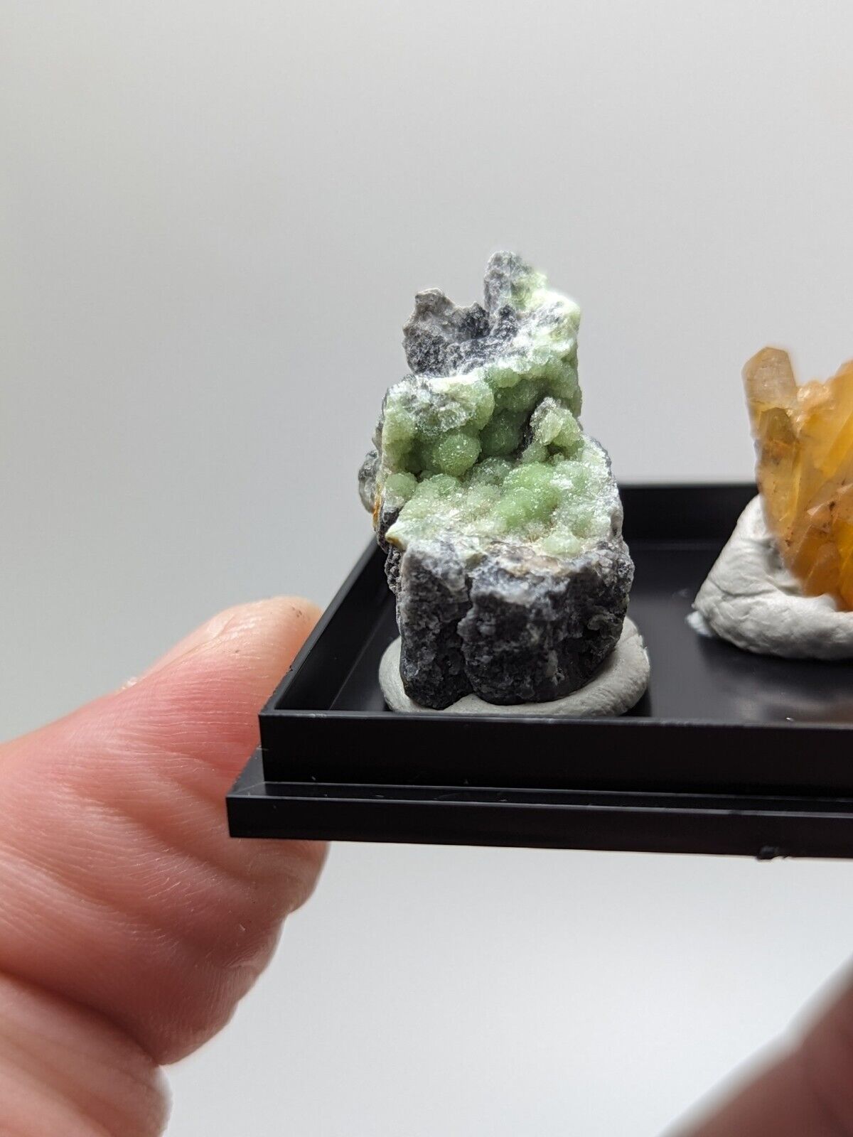 Wavellite + Quartz + Brookite Cluster - Set of 3 w/ case - Old Stock - Arkansas - Collectibles:Rocks Fossils &