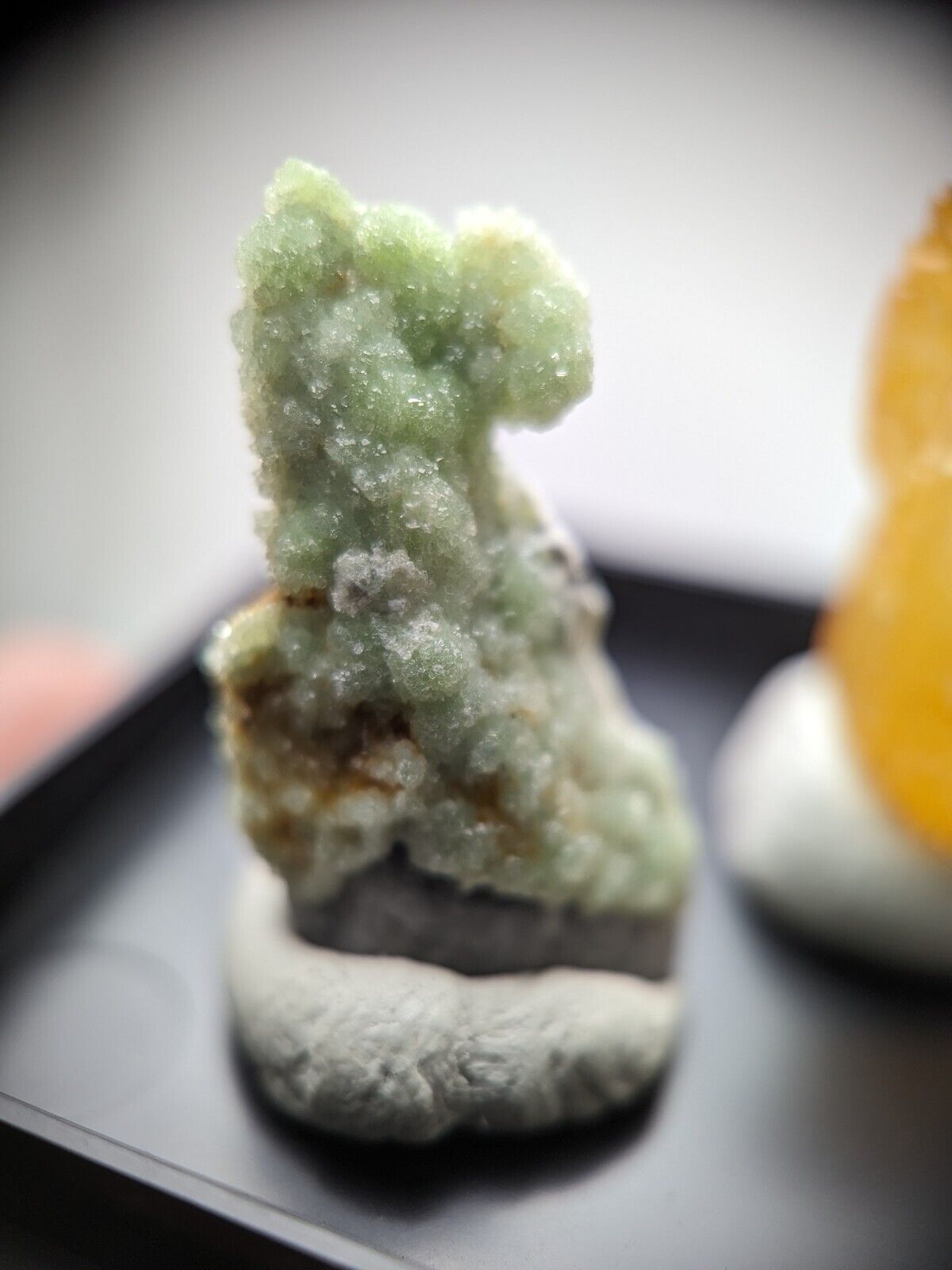 Wavellite + Quartz + Brookite Cluster - Set of 3 w/ case - Old Stock - Arkansas - Collectibles:Rocks Fossils &