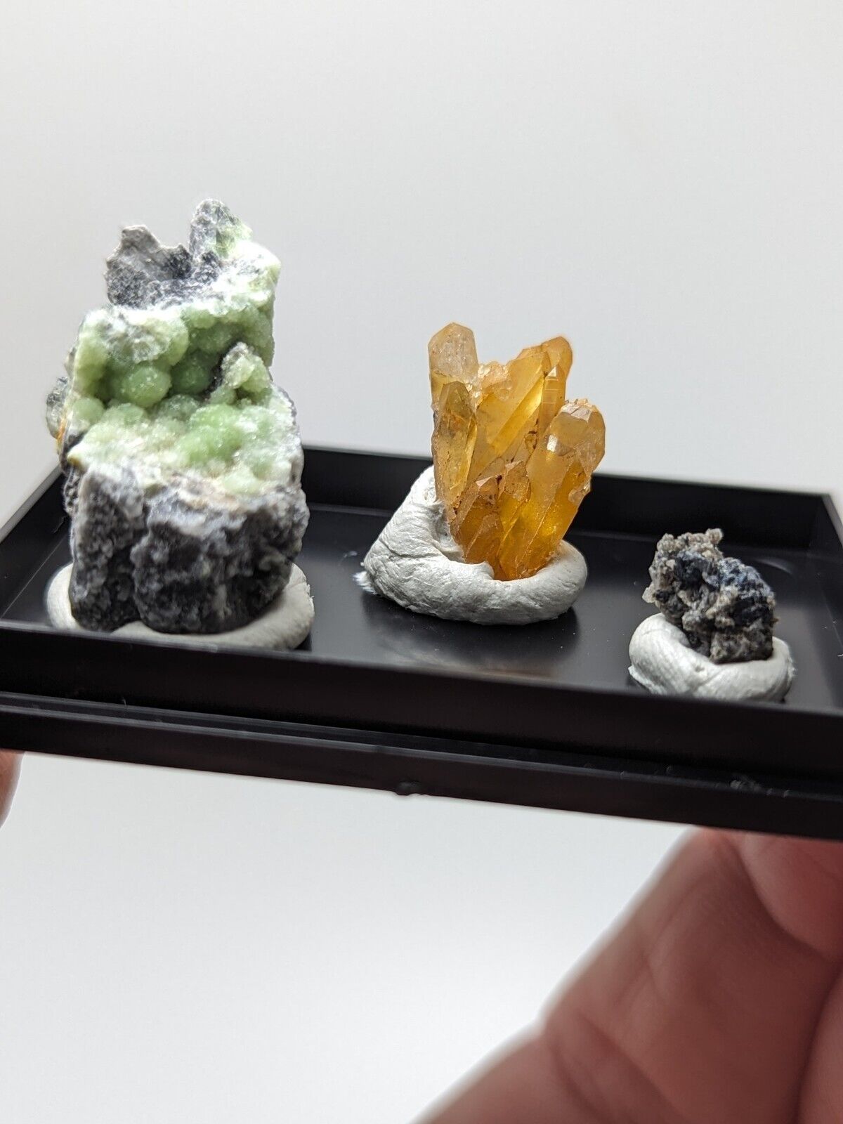 Wavellite + Quartz + Brookite Cluster - Set of 3 w/ case - Old Stock - Arkansas - Collectibles:Rocks Fossils &
