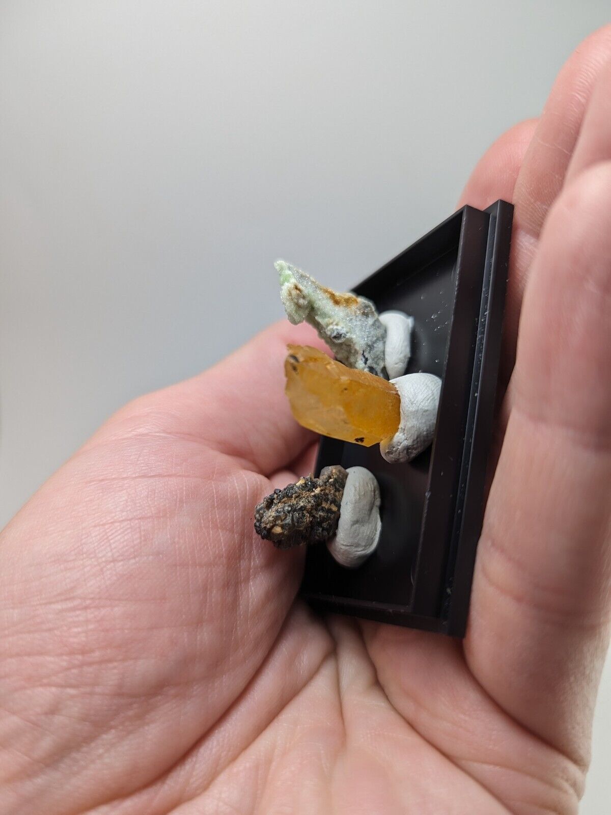 Wavellite + Quartz + Brookite Cluster - Set of 3 w/ case - Old Stock - Arkansas - Collectibles:Rocks Fossils &