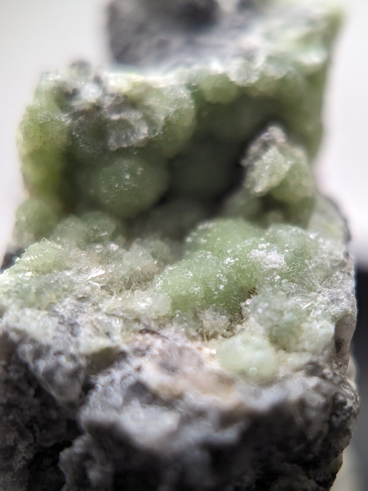 Wavellite + Quartz + Brookite Cluster - Set of 3 w/ case - Old Stock - Arkansas - Collectibles:Rocks Fossils &