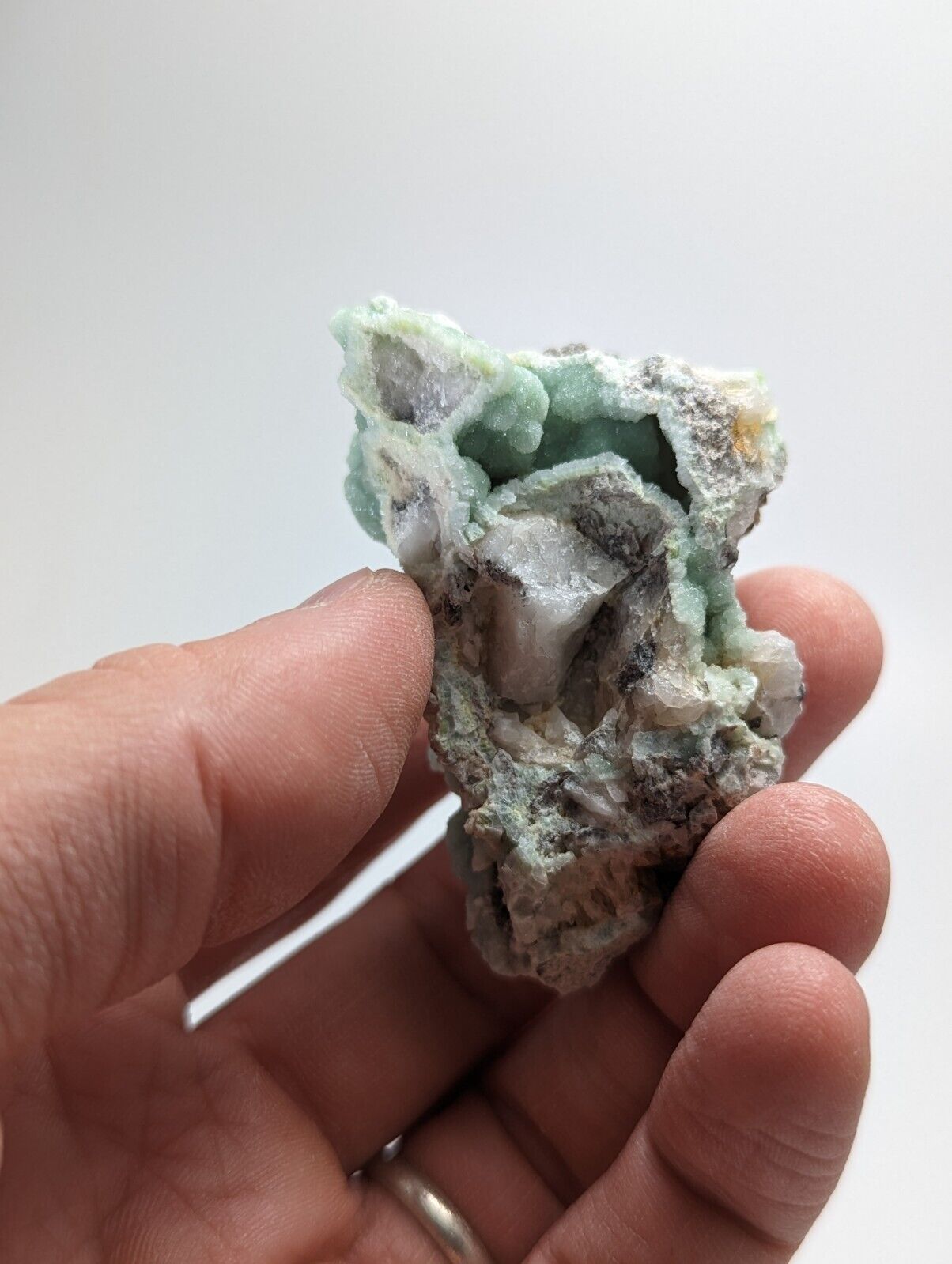 Wavellite on Quartz - Mauldin Mountain Arkansas - Collectibles:Rocks Fossils & Minerals:Crystals Mineral