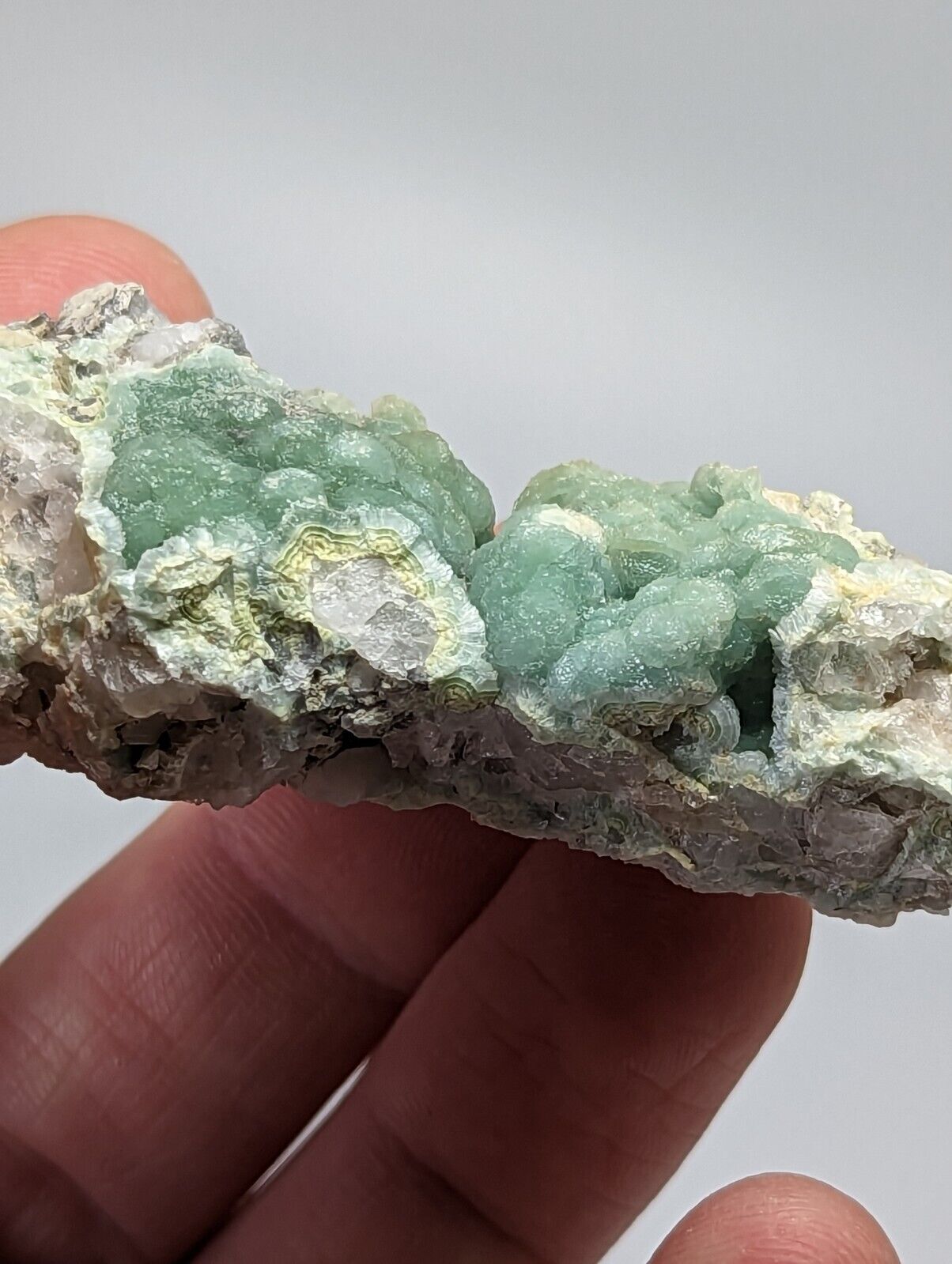Wavellite on Quartz - Mauldin Mountain Montgomery County Arkansas - Collectibles:Rocks Fossils & Minerals:Crystals