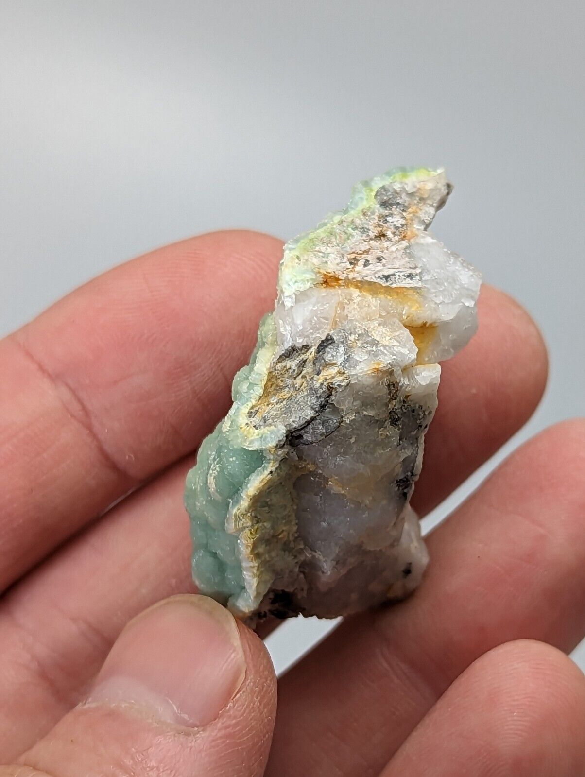 Wavellite on Quartz - Mauldin Mountain Montgomery County Arkansas - Collectibles:Rocks Fossils & Minerals:Crystals
