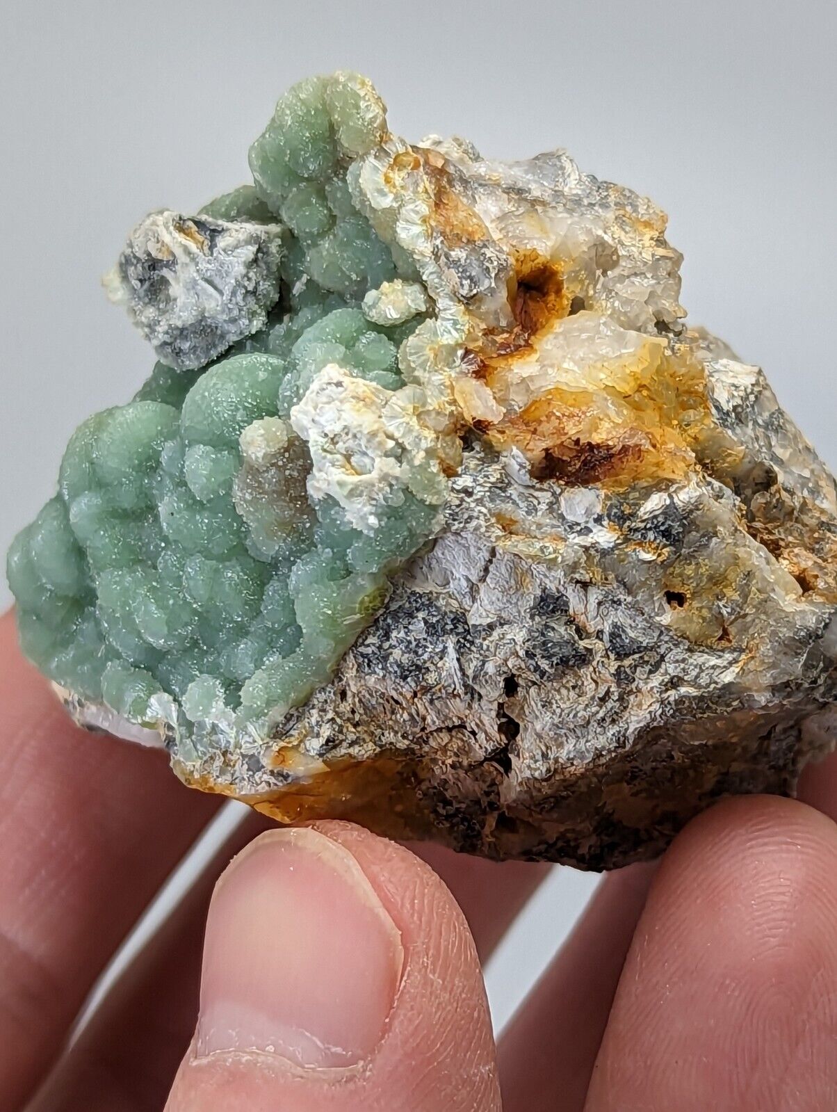 Wavellite on Quartz - Mauldin Mountain Montgomery County Arkansas - Collectibles:Rocks Fossils & Minerals:Crystals