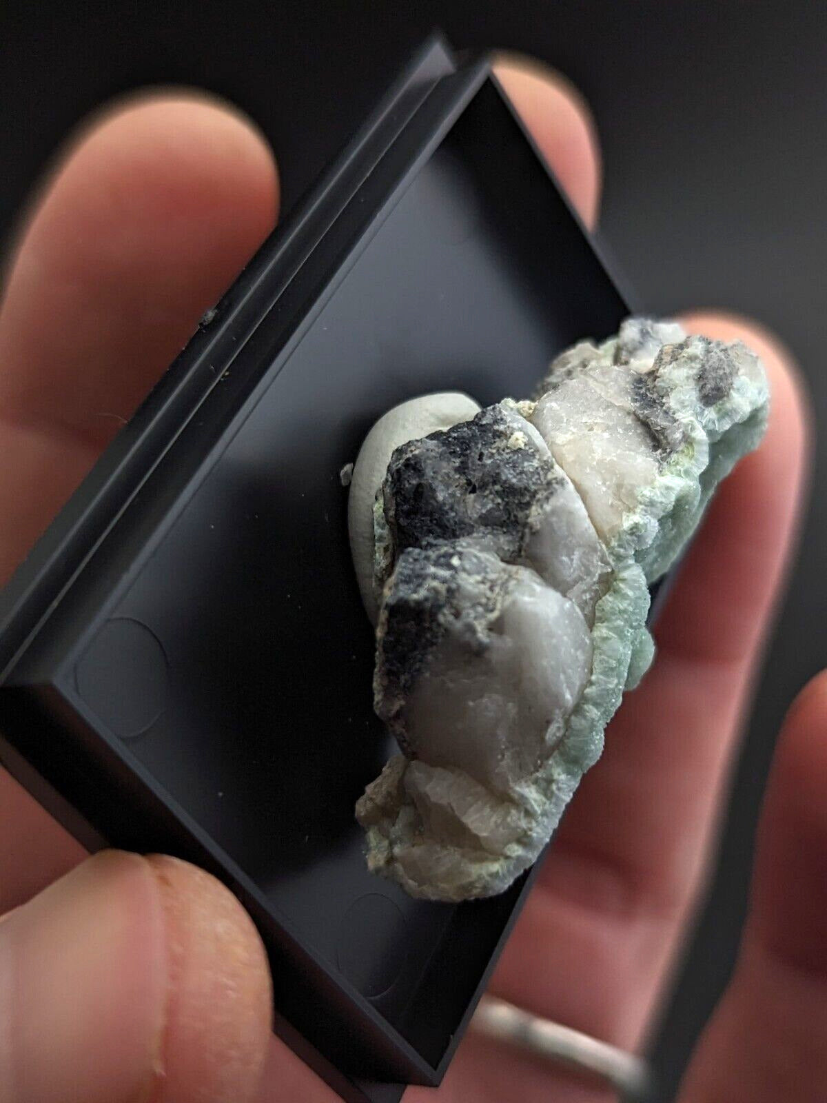Wavellite - Unique Display w/ case - Old Stock - Mauldin Mountain Arkansas - Collectibles:Rocks Fossils &