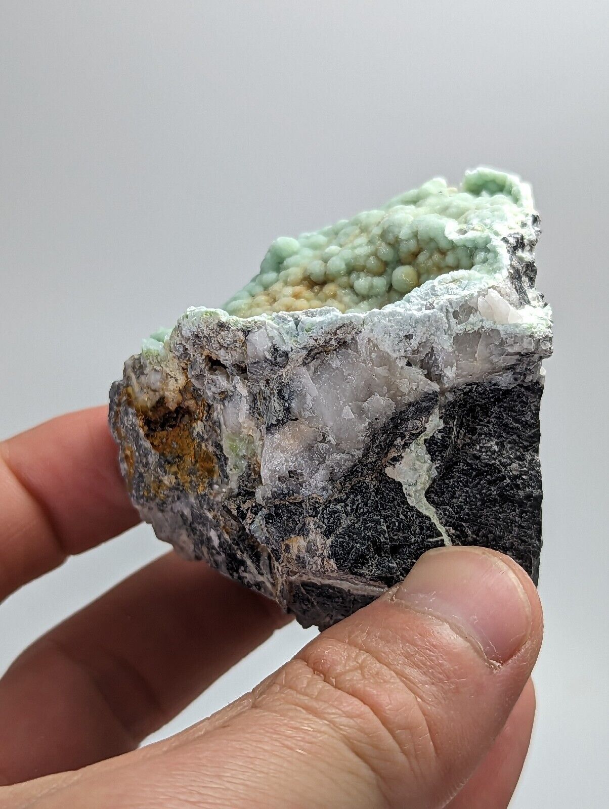 Wavellite w/ Iron Inclusions - Mauldin Mountain Montgomery County Arkansas - Collectibles:Rocks Fossils &